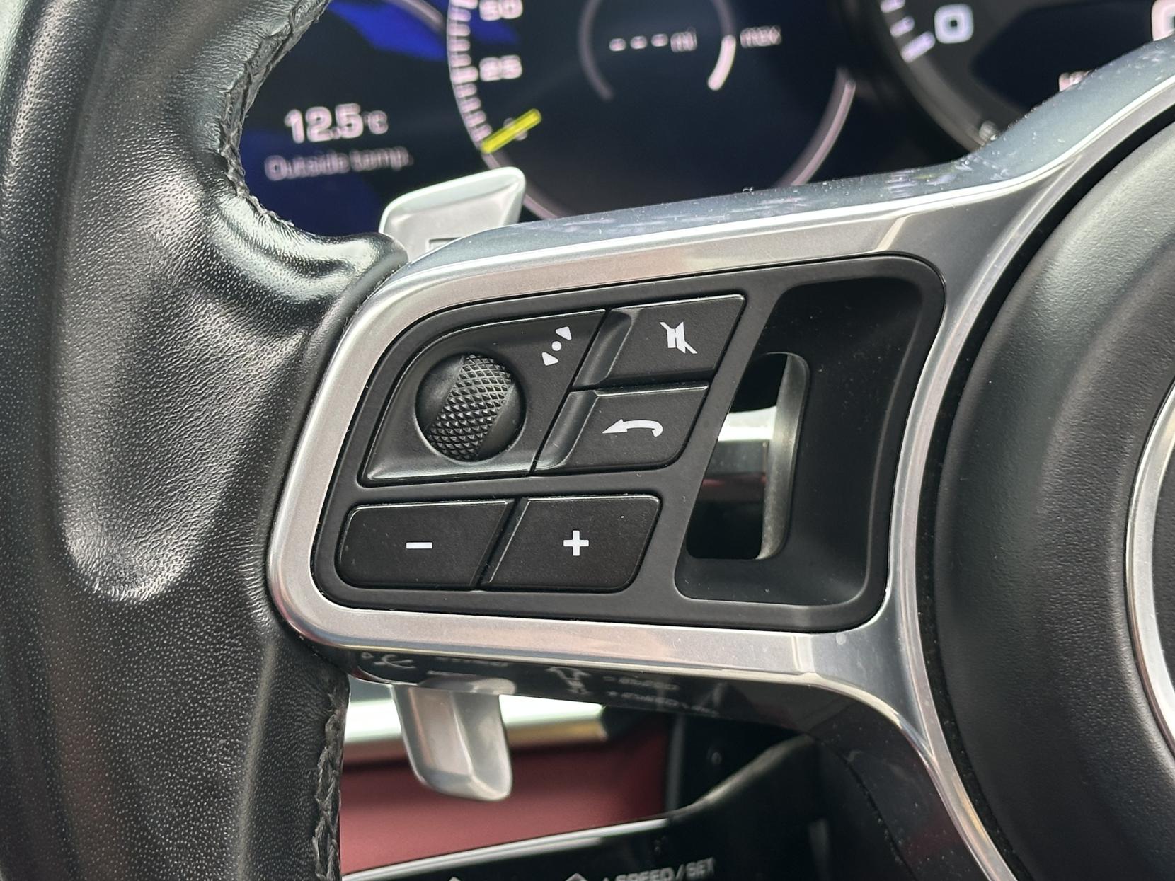 Porsche Panamera 2.9 V6 E-Hybrid 14kWh 4 Saloon 5dr Petrol Plug-in Hybrid PDK 4WD Euro 6 (s/s) (462 ps)