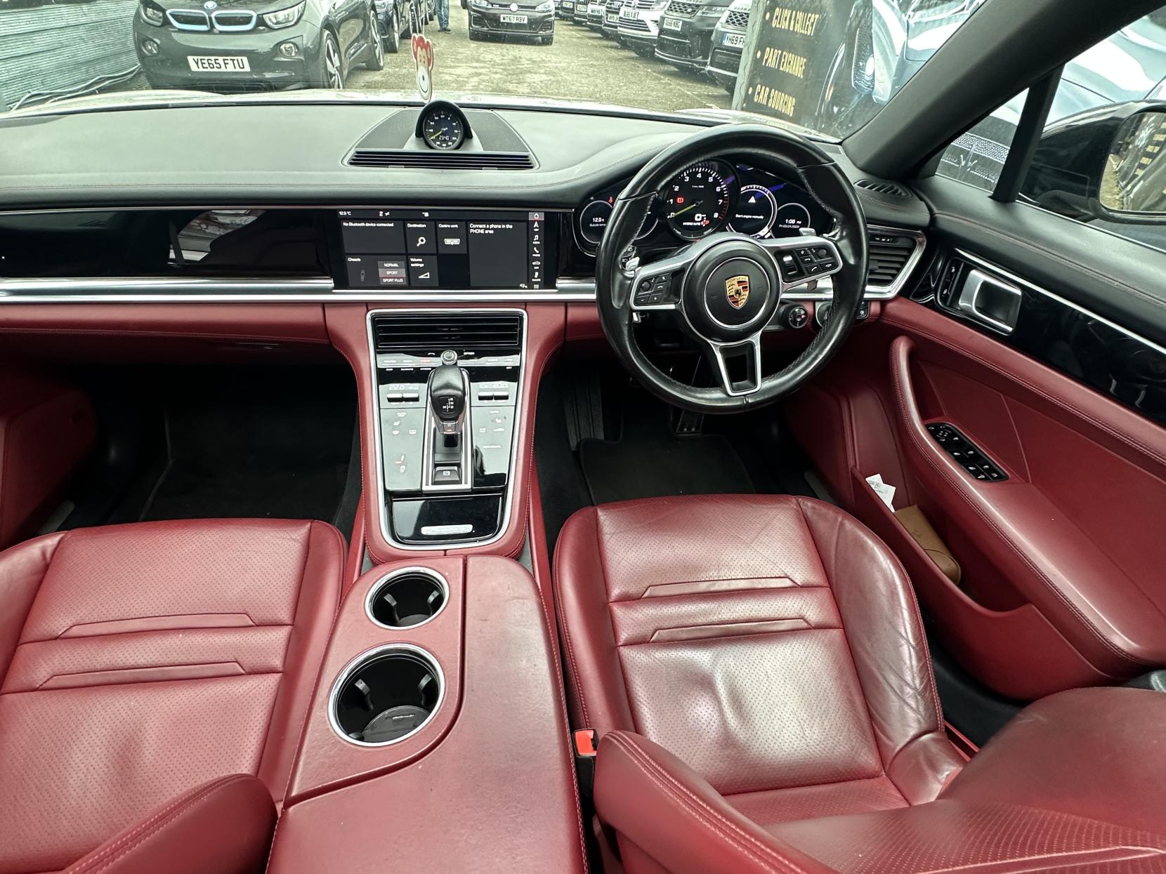 Porsche Panamera 2.9 V6 E-Hybrid 14kWh 4 Saloon 5dr Petrol Plug-in Hybrid PDK 4WD Euro 6 (s/s) (462 ps)