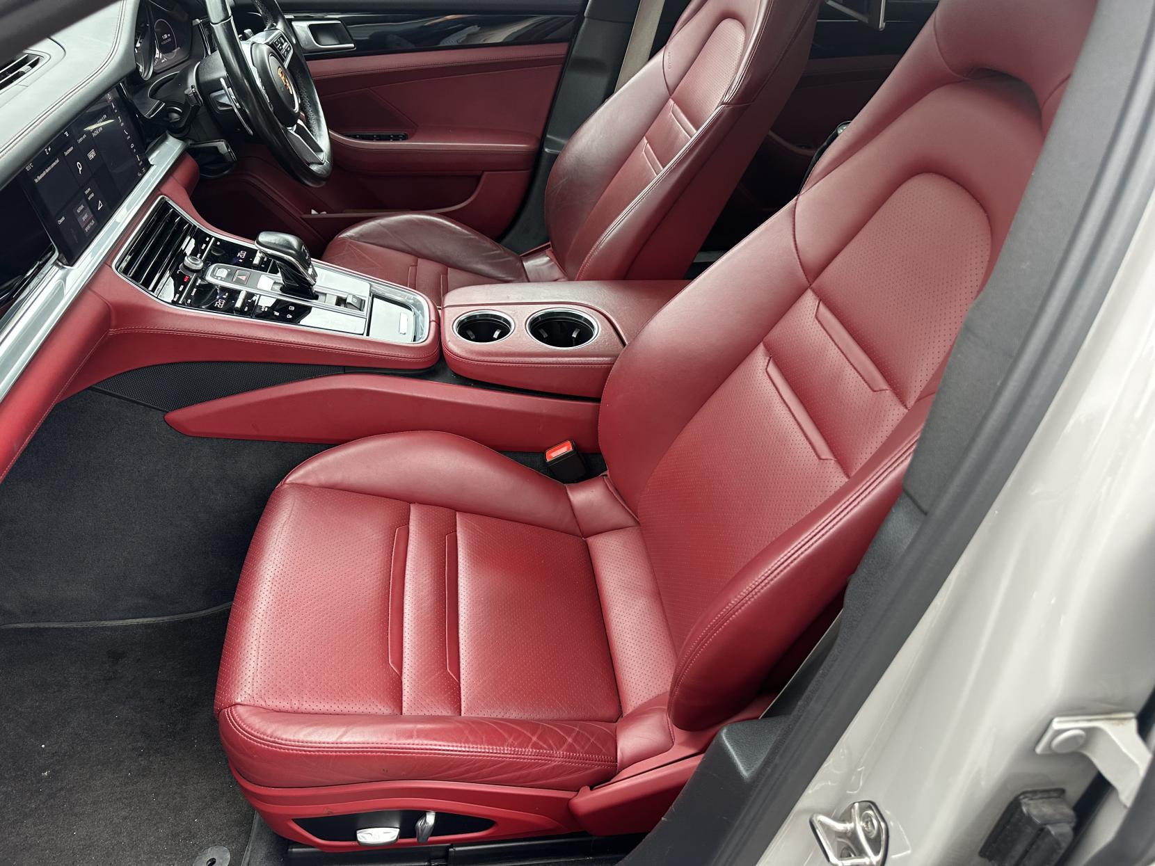 Porsche Panamera 2.9 V6 E-Hybrid 14kWh 4 Saloon 5dr Petrol Plug-in Hybrid PDK 4WD Euro 6 (s/s) (462 ps)