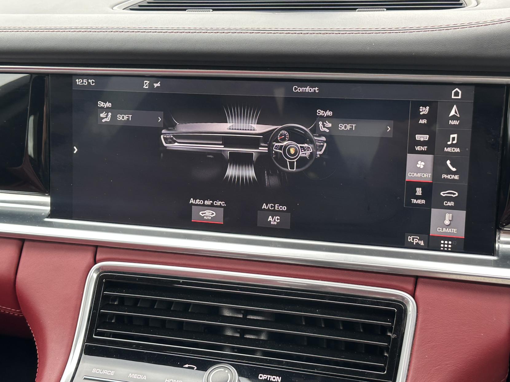 Porsche Panamera 2.9 V6 E-Hybrid 14kWh 4 Saloon 5dr Petrol Plug-in Hybrid PDK 4WD Euro 6 (s/s) (462 ps)