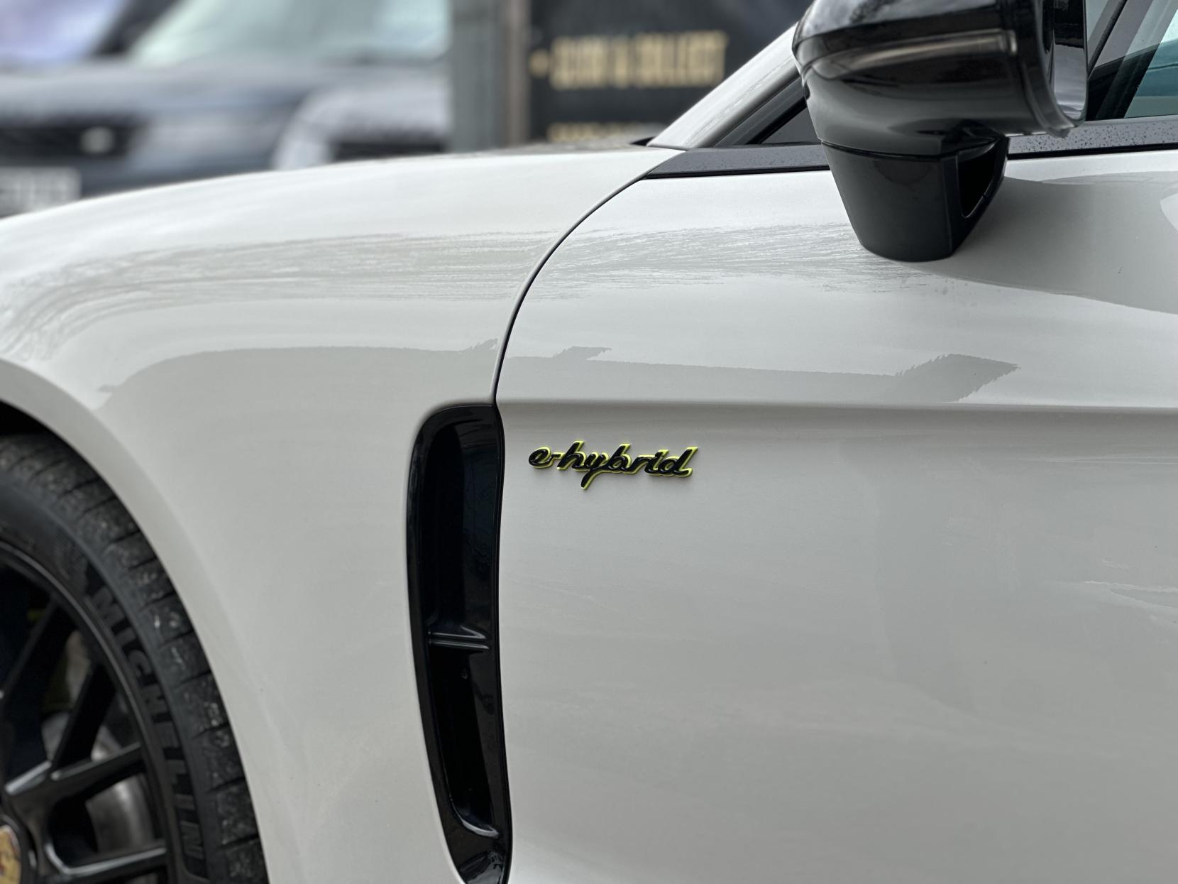 Porsche Panamera 2.9 V6 E-Hybrid 14kWh 4 Saloon 5dr Petrol Plug-in Hybrid PDK 4WD Euro 6 (s/s) (462 ps)