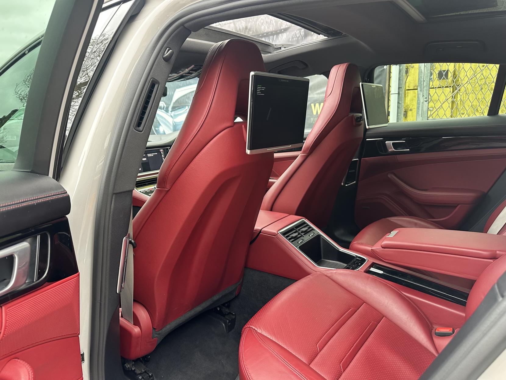 Porsche Panamera 2.9 V6 E-Hybrid 14kWh 4 Saloon 5dr Petrol Plug-in Hybrid PDK 4WD Euro 6 (s/s) (462 ps)