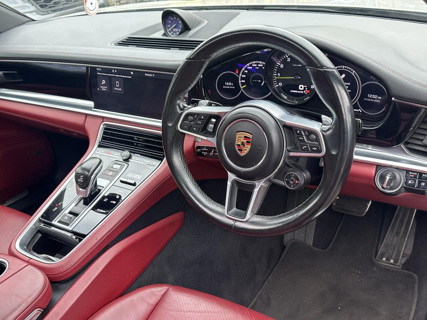 Porsche Panamera 2.9 V6 E-Hybrid 14kWh 4 Saloon 5dr Petrol Plug-in Hybrid PDK 4WD Euro 6 (s/s) (462 ps)