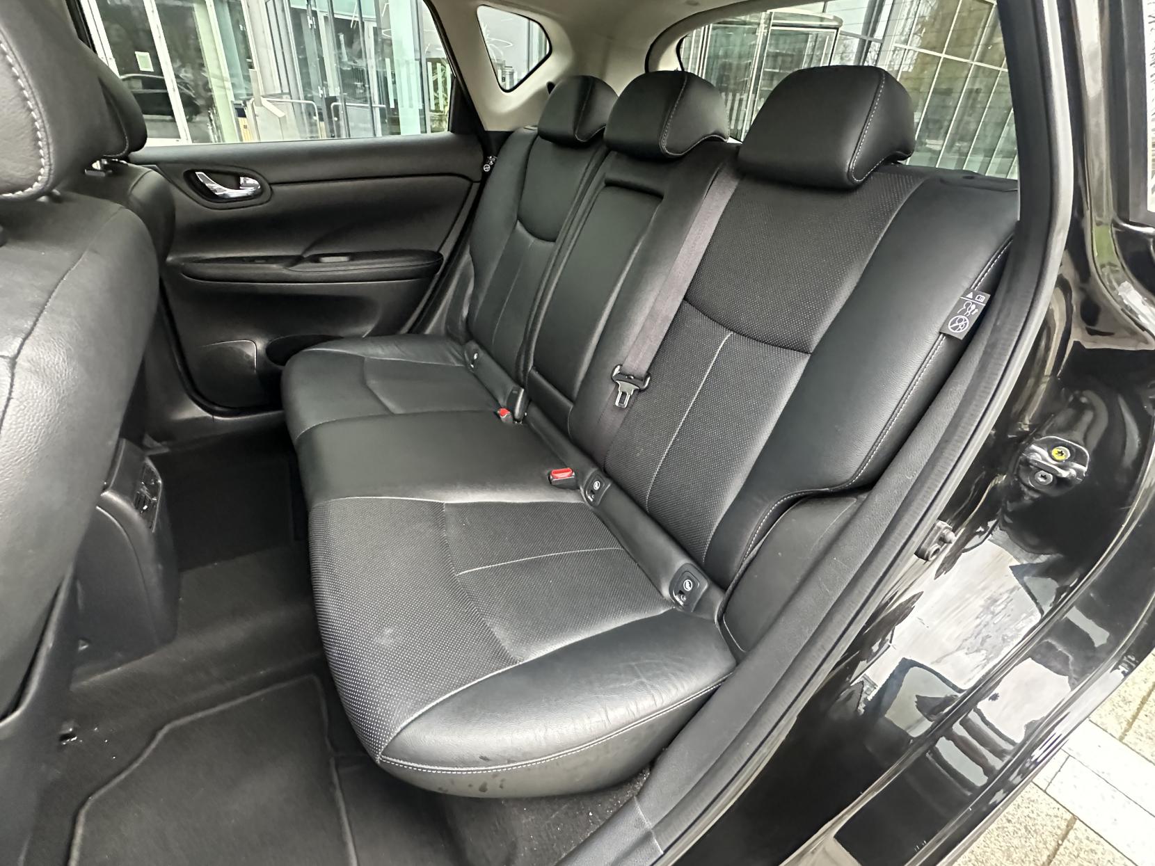 Nissan Pulsar 1.2 DIG-T Tekna Hatchback 5dr Petrol XTRON Euro 6 (s/s) (115 ps)