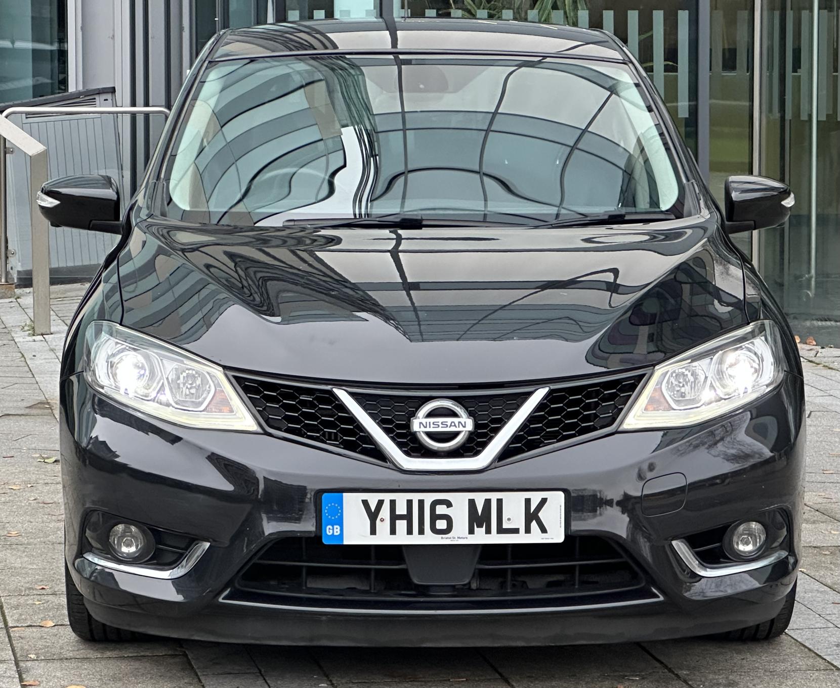 Nissan Pulsar 1.2 DIG-T Tekna Hatchback 5dr Petrol XTRON Euro 6 (s/s) (115 ps)
