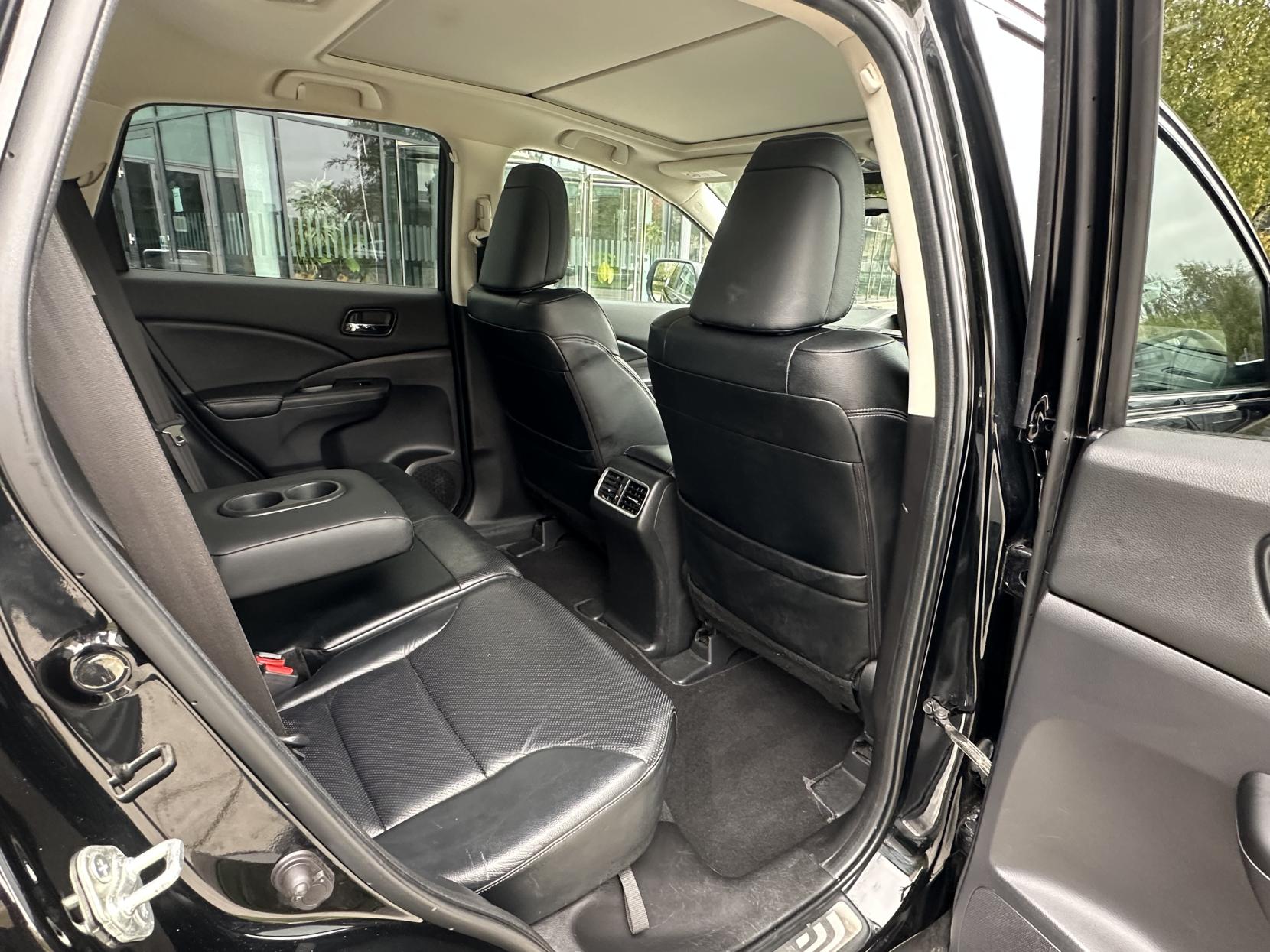 Honda CR-V 2.0 i-VTEC EX SUV 5dr Petrol Auto 4WD Euro 6 (155 ps)