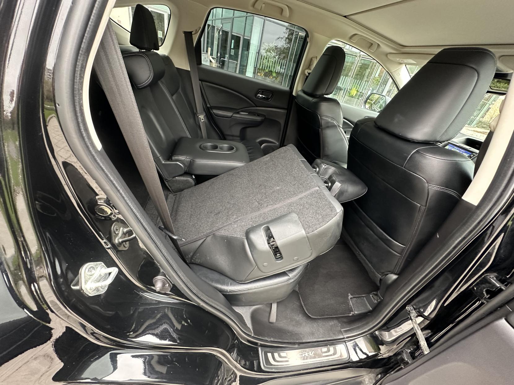 Honda CR-V 2.0 i-VTEC EX SUV 5dr Petrol Auto 4WD Euro 6 (155 ps)