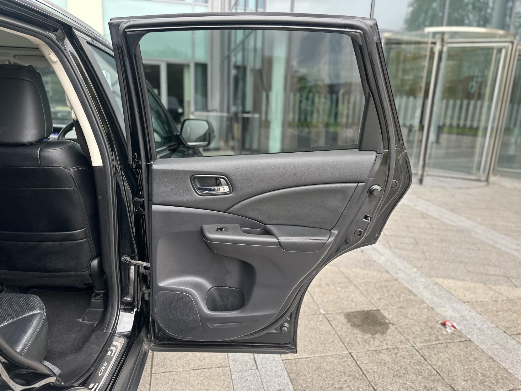 Honda CR-V 2.0 i-VTEC EX SUV 5dr Petrol Auto 4WD Euro 6 (155 ps)