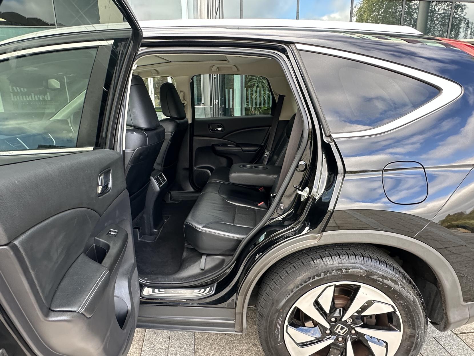 Honda CR-V 2.0 i-VTEC EX SUV 5dr Petrol Auto 4WD Euro 6 (155 ps)