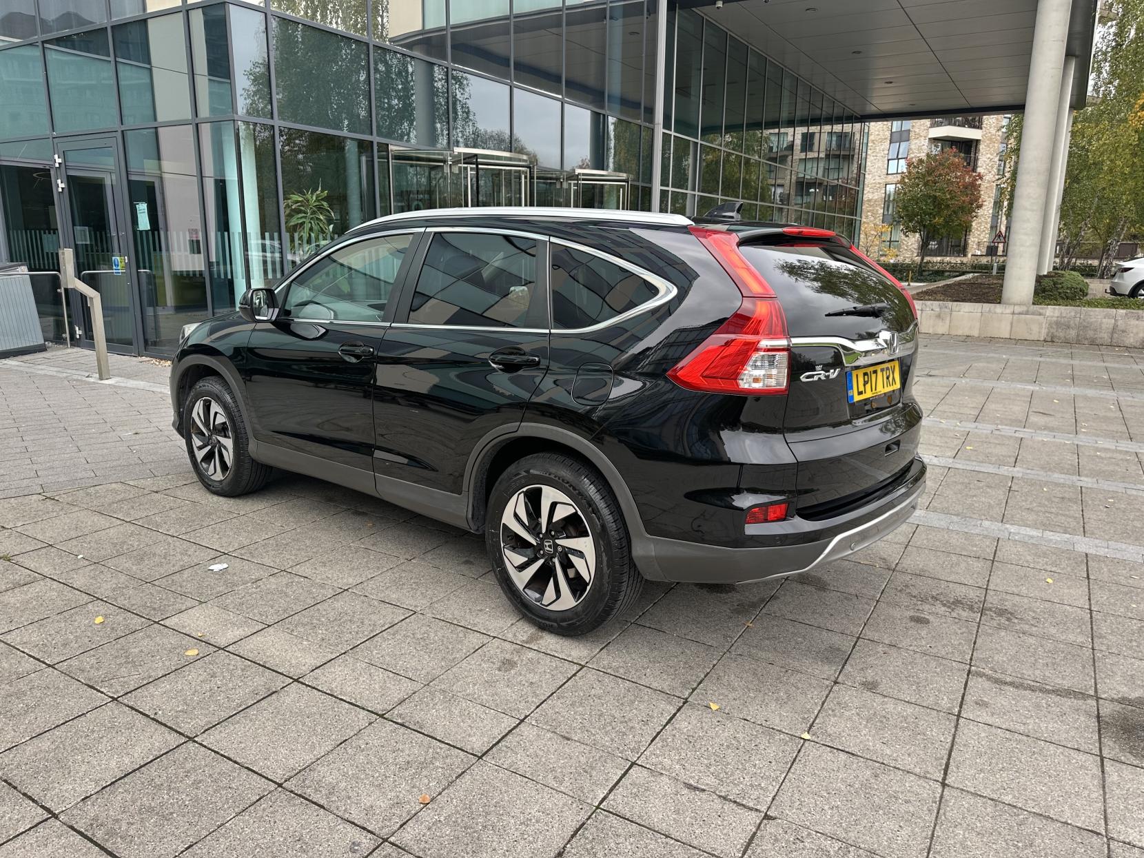Honda CR-V 2.0 i-VTEC EX SUV 5dr Petrol Auto 4WD Euro 6 (155 ps)