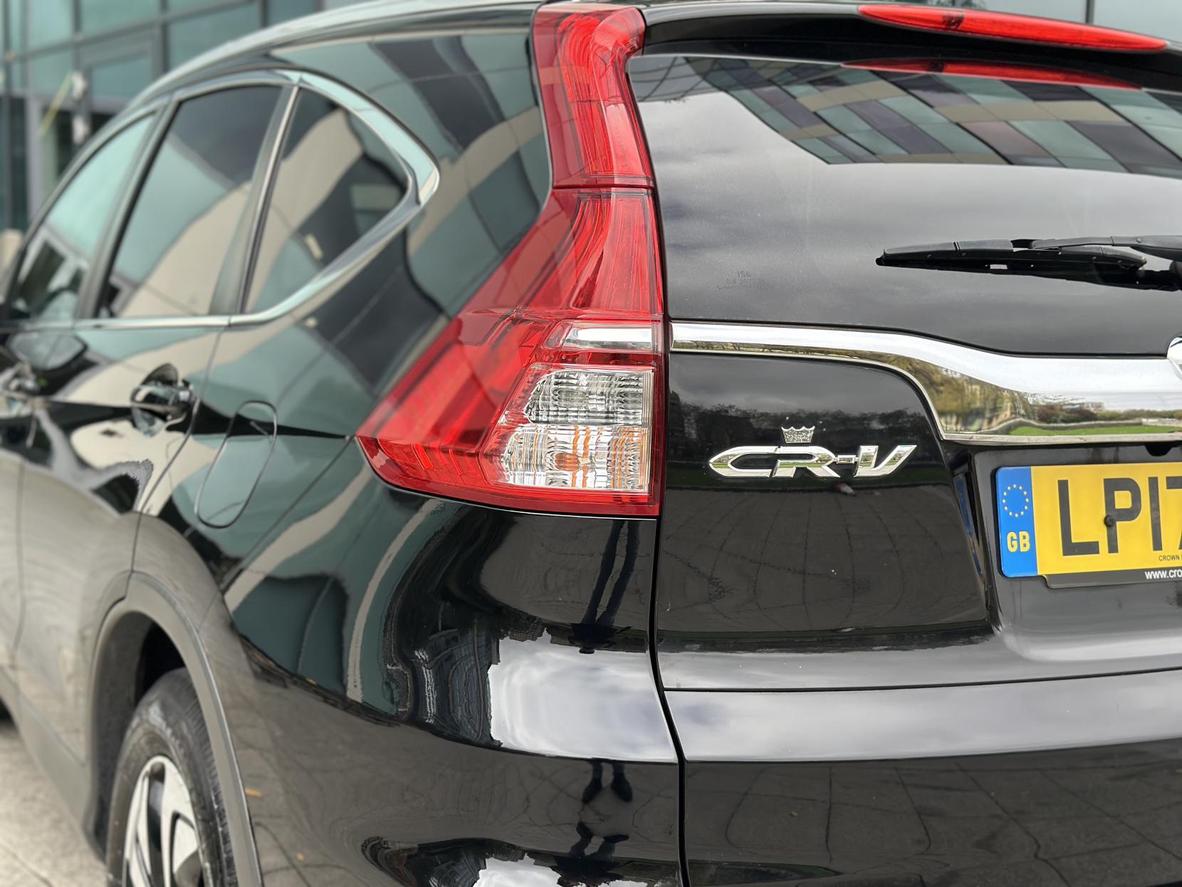 Honda CR-V 2.0 i-VTEC EX SUV 5dr Petrol Auto 4WD Euro 6 (155 ps)