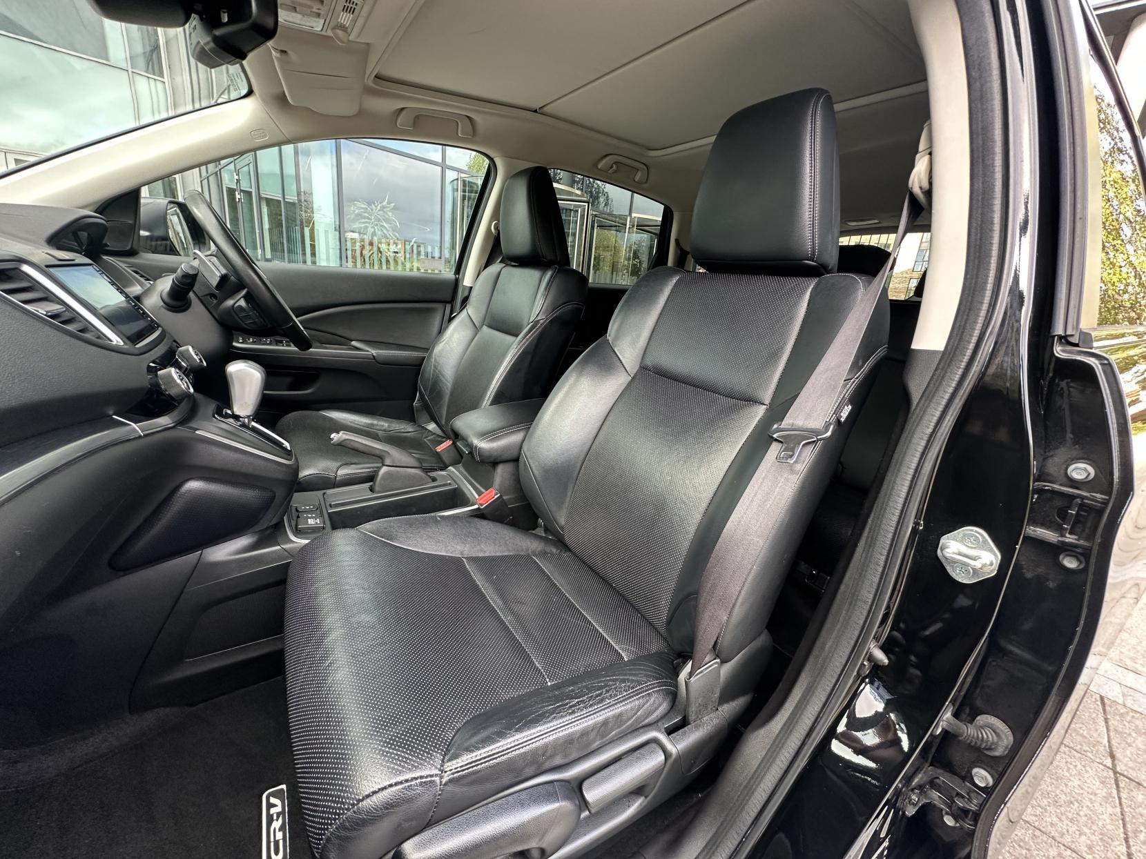Honda CR-V 2.0 i-VTEC EX SUV 5dr Petrol Auto 4WD Euro 6 (155 ps)