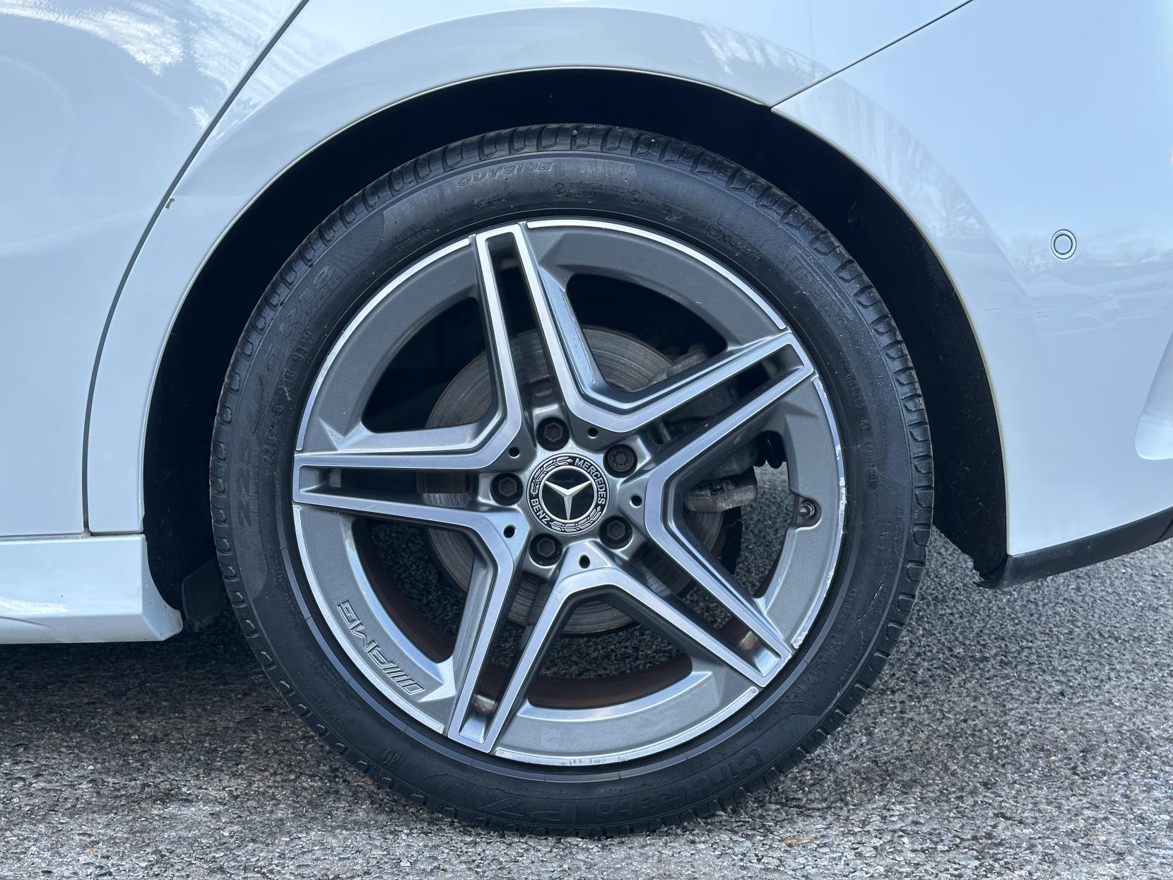 Mercedes-Benz A Class 1.3 A200 AMG Line (Executive) Hatchback 5dr Petrol 7G-DCT Euro 6 (s/s) (163 ps)