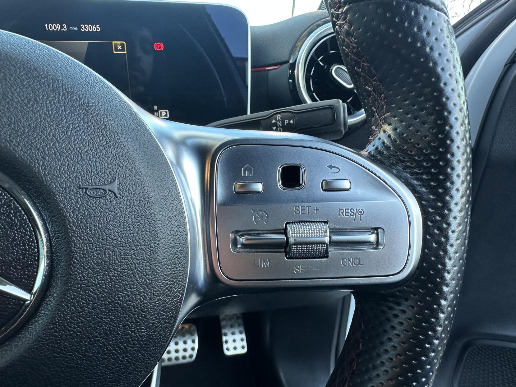 Mercedes-Benz A Class 1.3 A200 AMG Line (Executive) Hatchback 5dr Petrol 7G-DCT Euro 6 (s/s) (163 ps)