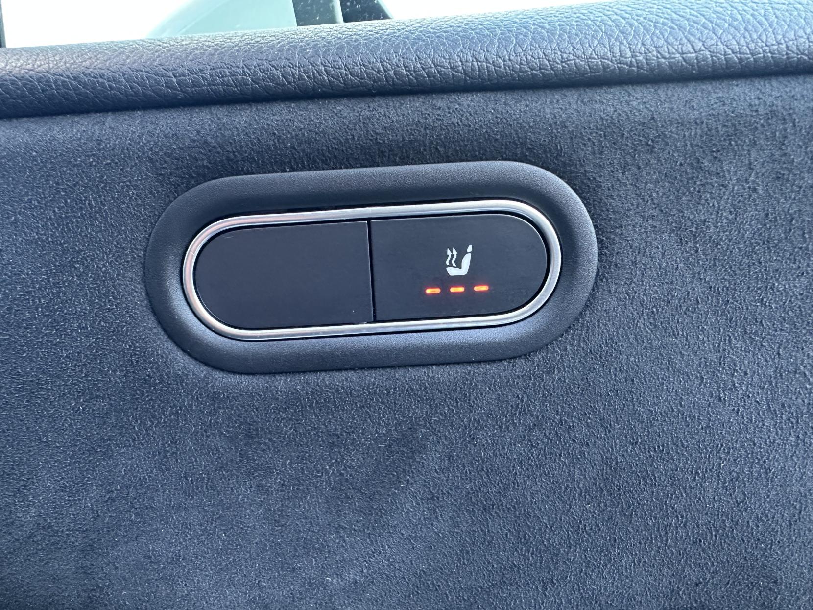 Mercedes-Benz A Class 1.3 A200 AMG Line (Executive) Hatchback 5dr Petrol 7G-DCT Euro 6 (s/s) (163 ps)