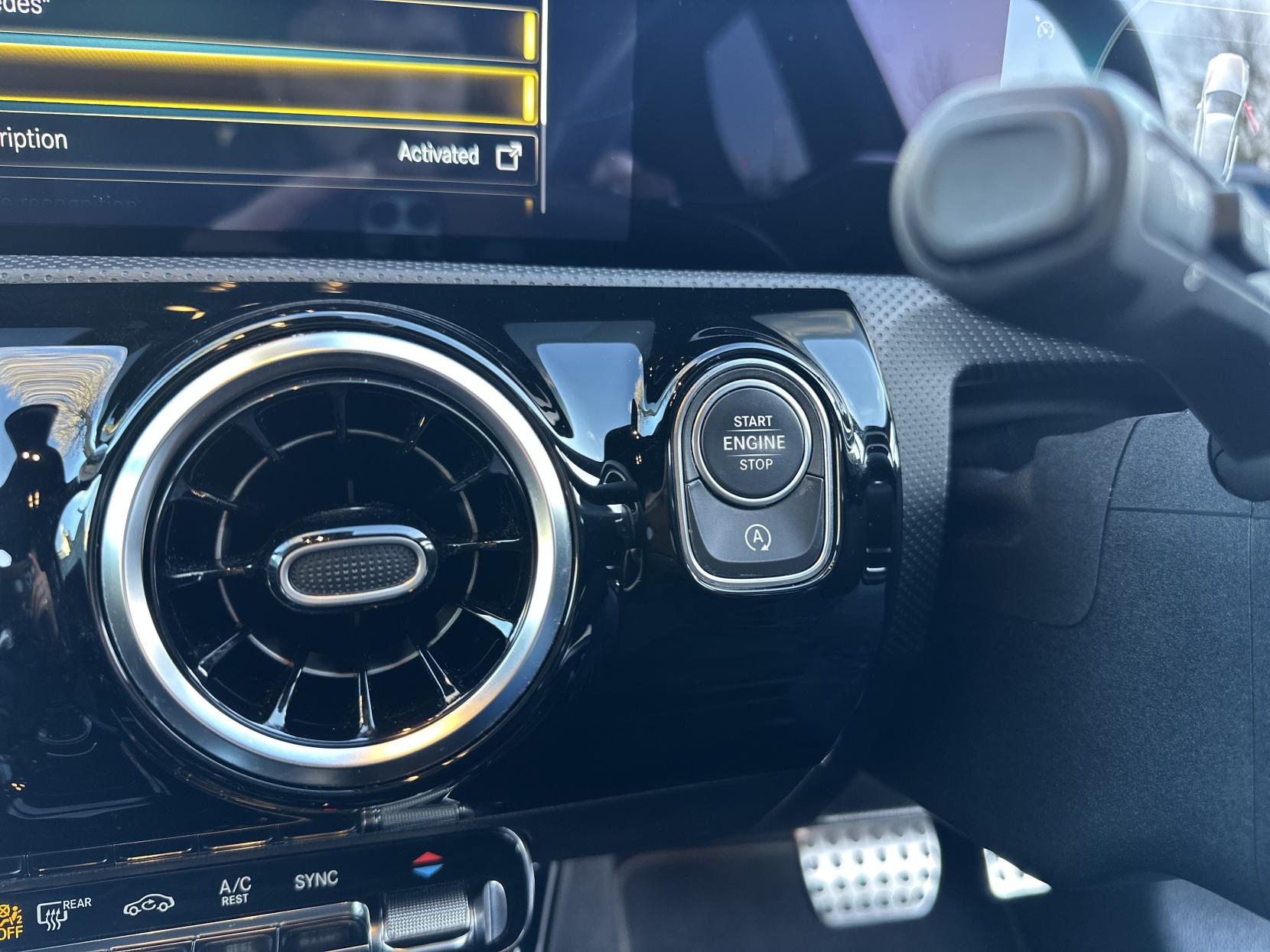 Mercedes-Benz A Class 1.3 A200 AMG Line (Executive) Hatchback 5dr Petrol 7G-DCT Euro 6 (s/s) (163 ps)