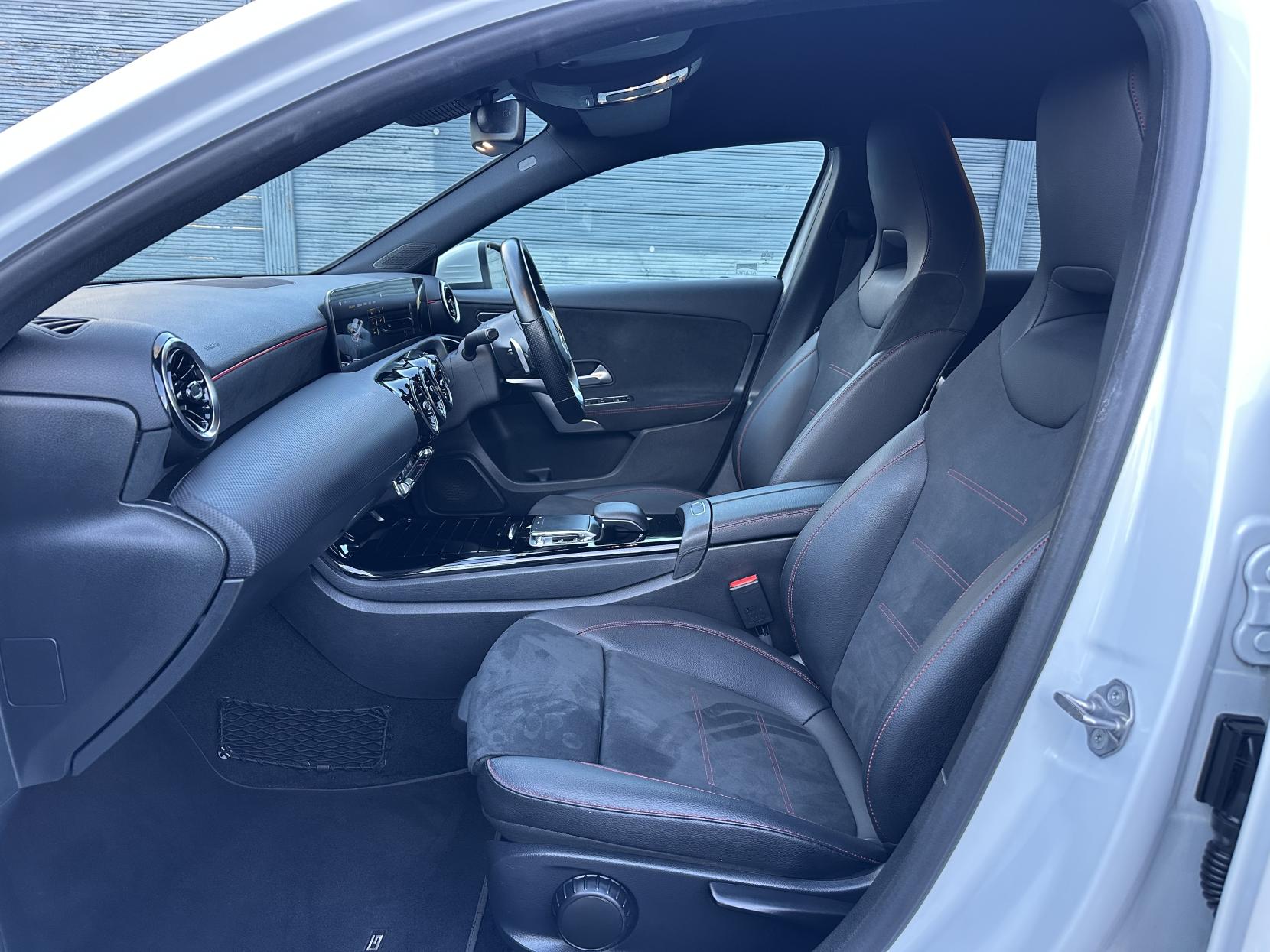 Mercedes-Benz A Class 1.3 A200 AMG Line (Executive) Hatchback 5dr Petrol 7G-DCT Euro 6 (s/s) (163 ps)