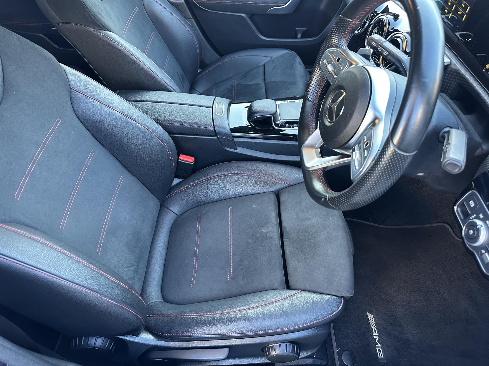 Mercedes-Benz A Class 1.3 A200 AMG Line (Executive) Hatchback 5dr Petrol 7G-DCT Euro 6 (s/s) (163 ps)