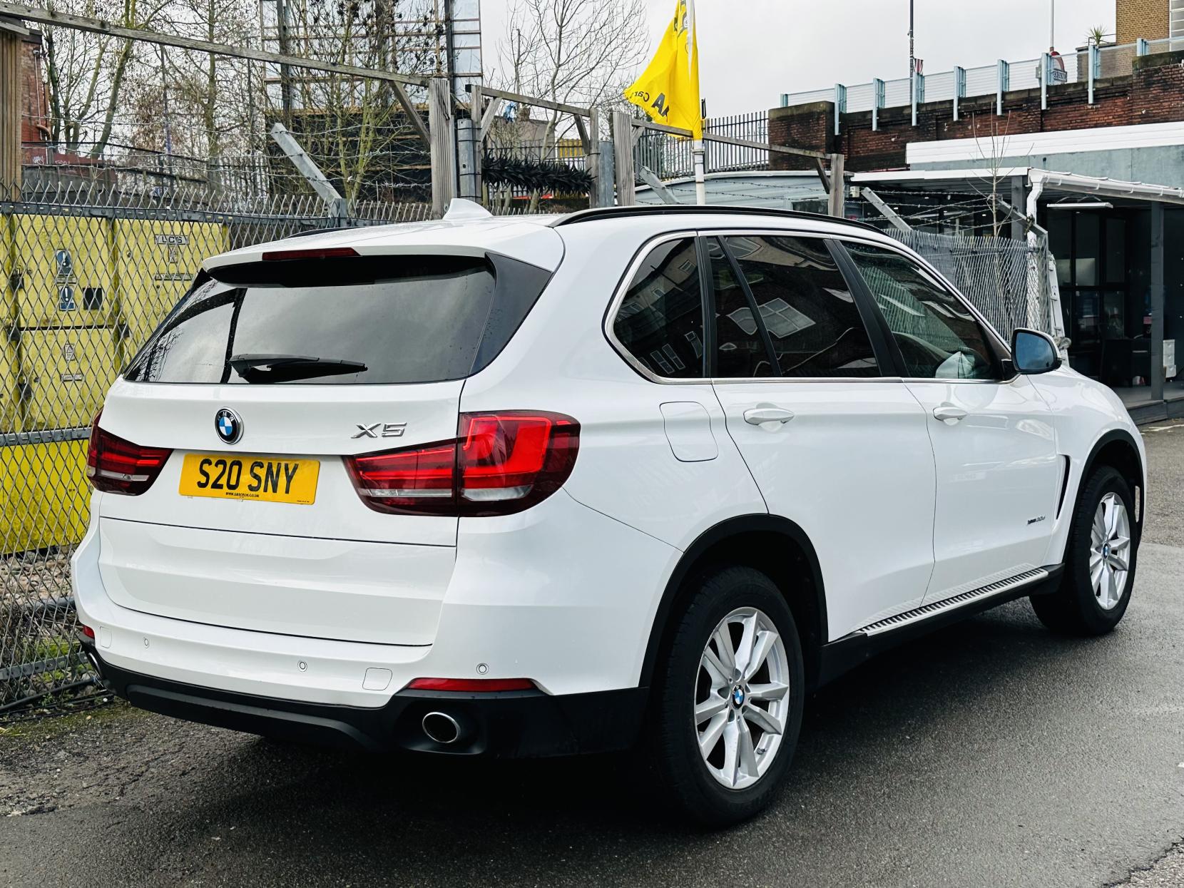 BMW X5 3.0 30d SE SUV 5dr Diesel Auto xDrive Euro 6 (s/s) (258 ps)