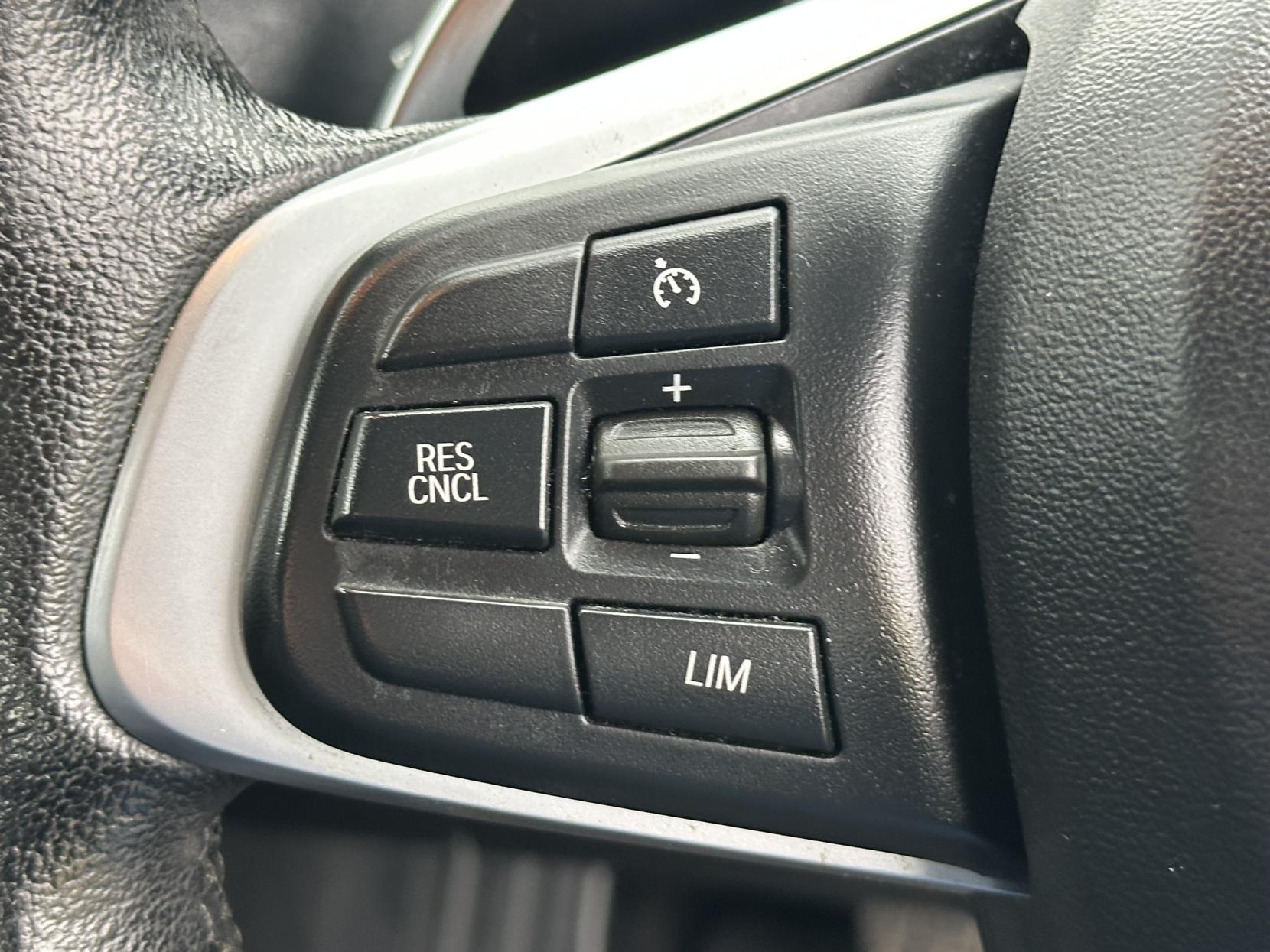 BMW 2 Series Active Tourer 2.0 220i Luxury MPV 5dr Petrol Auto Euro 6 (s/s) (192 ps)