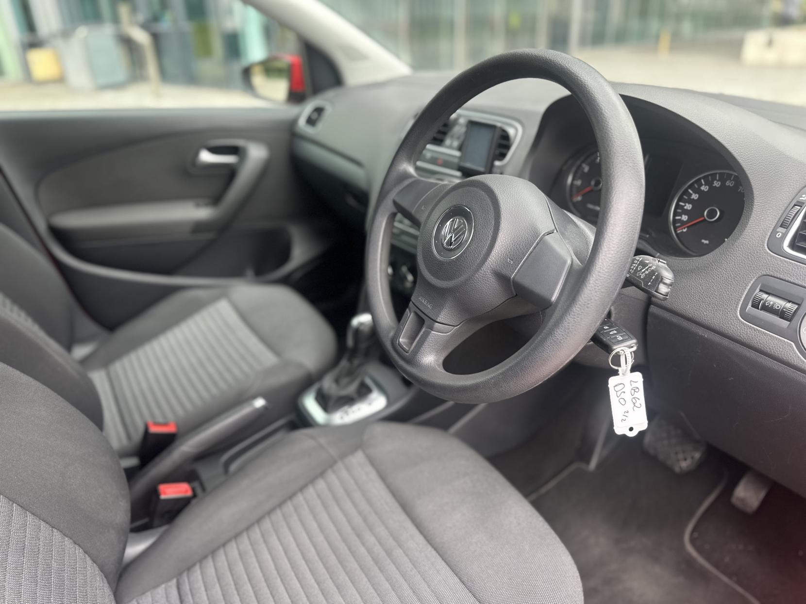 Volkswagen Polo 1.4 Match Hatchback 5dr Petrol DSG Euro 5 (85 ps)