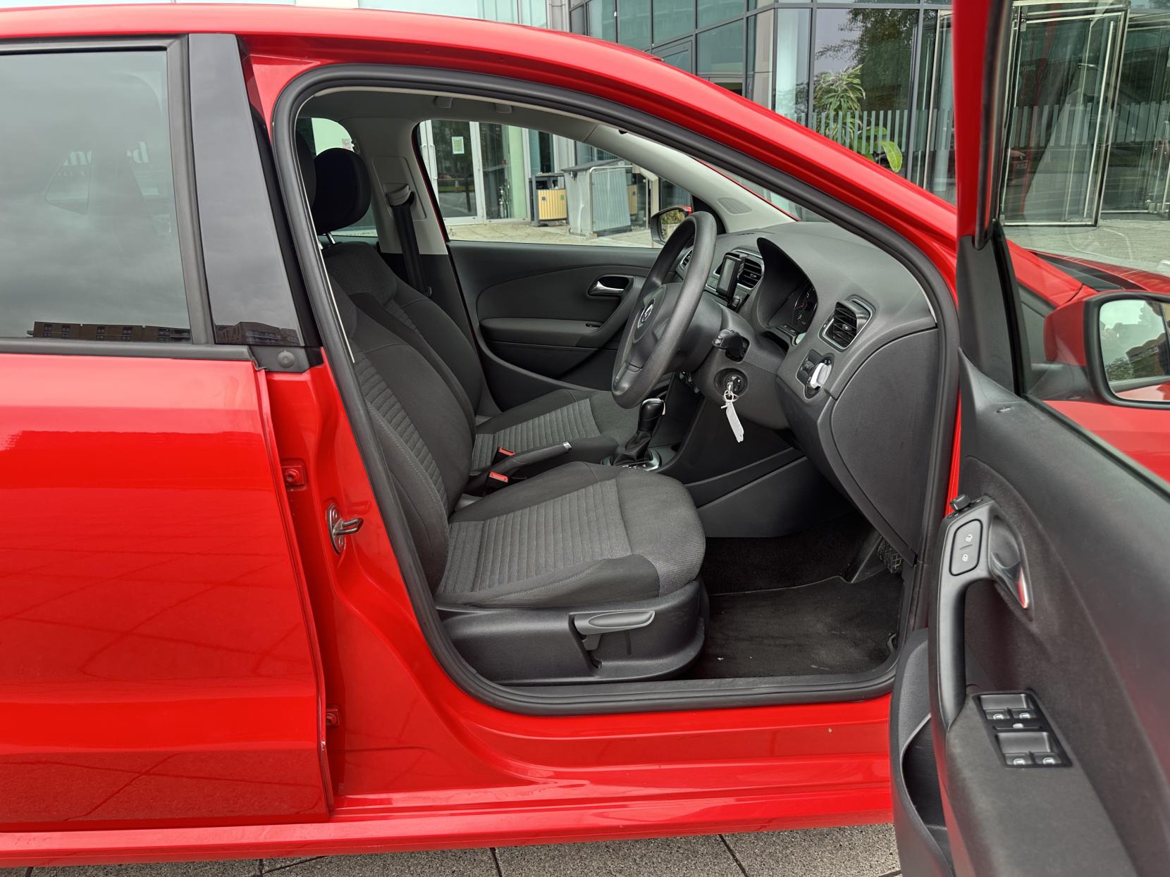 Volkswagen Polo 1.4 Match Hatchback 5dr Petrol DSG Euro 5 (85 ps)