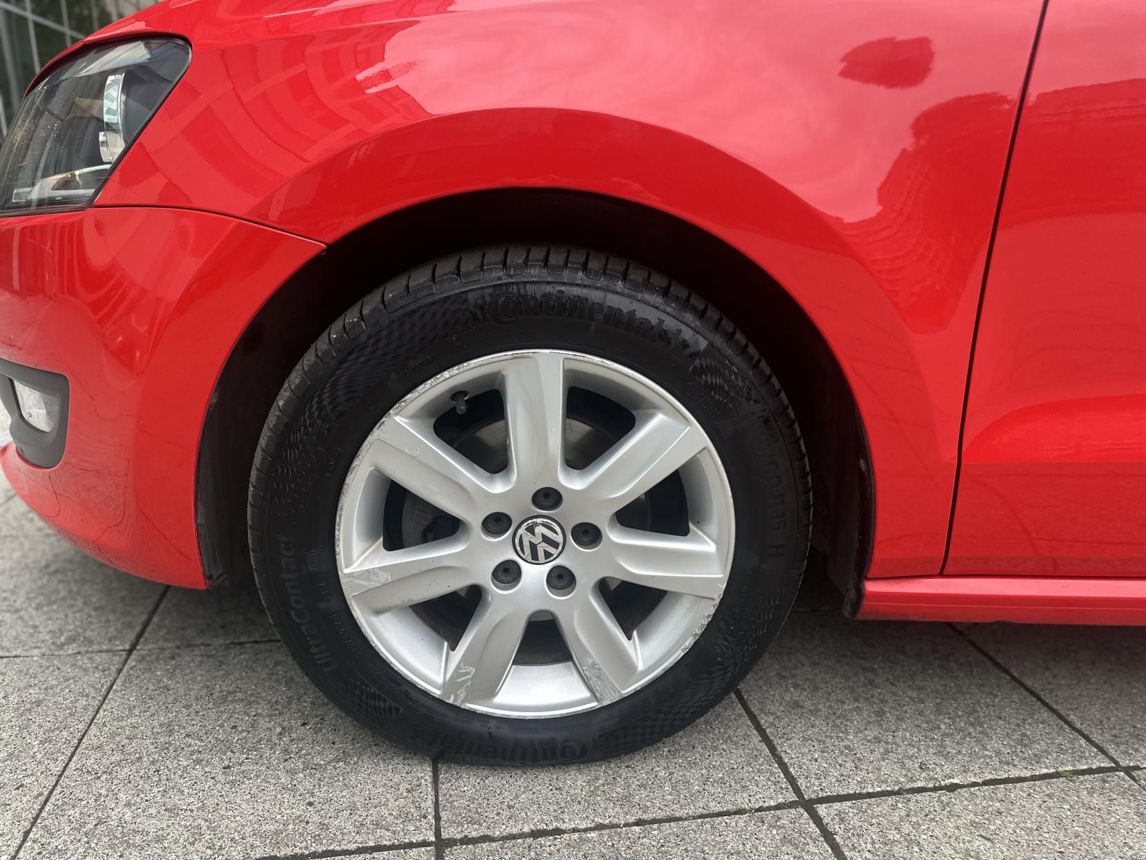 Volkswagen Polo 1.4 Match Hatchback 5dr Petrol DSG Euro 5 (85 ps)