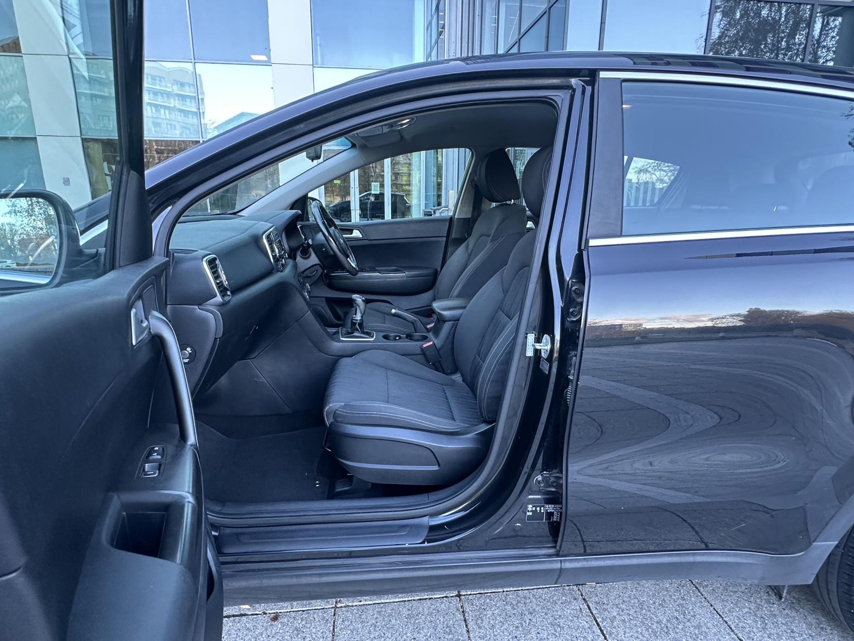 Kia Sportage 1.6 GDi 1 SUV 5dr Petrol Manual Euro 6 (130 bhp)