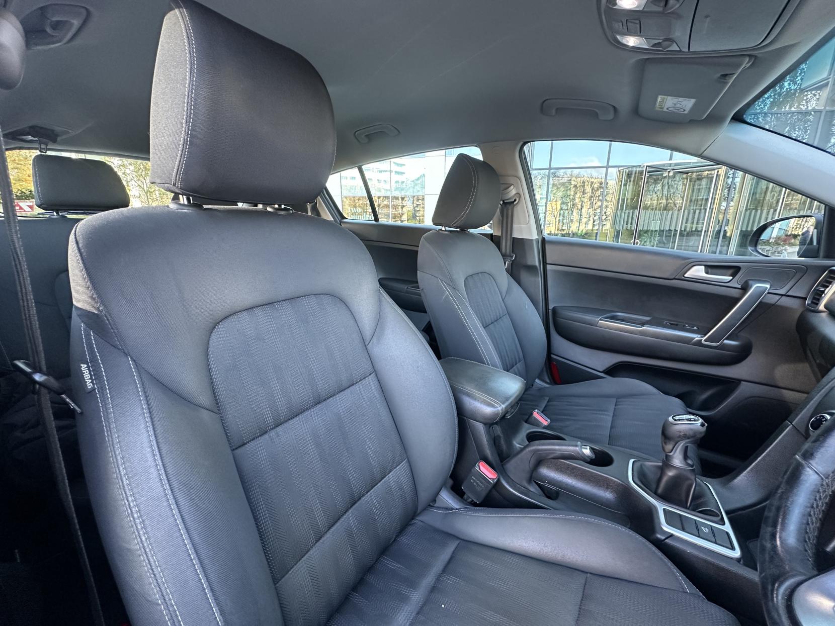 Kia Sportage 1.6 GDi 1 SUV 5dr Petrol Manual Euro 6 (130 bhp)