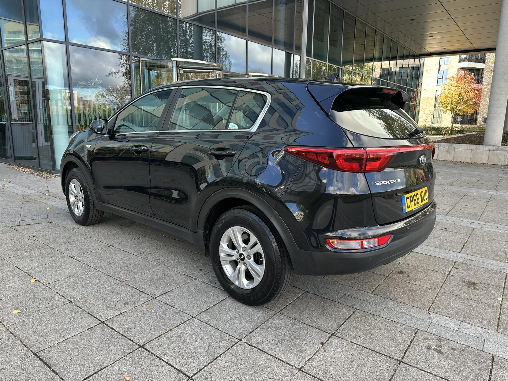Kia Sportage 1.6 GDi 1 SUV 5dr Petrol Manual Euro 6 (130 bhp)