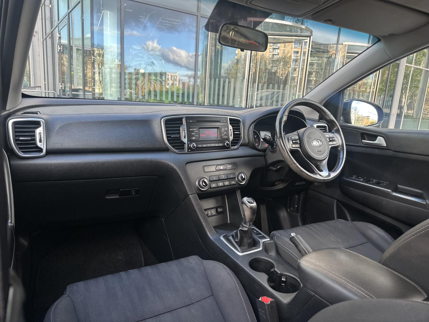 Kia Sportage 1.6 GDi 1 SUV 5dr Petrol Manual Euro 6 (130 bhp)