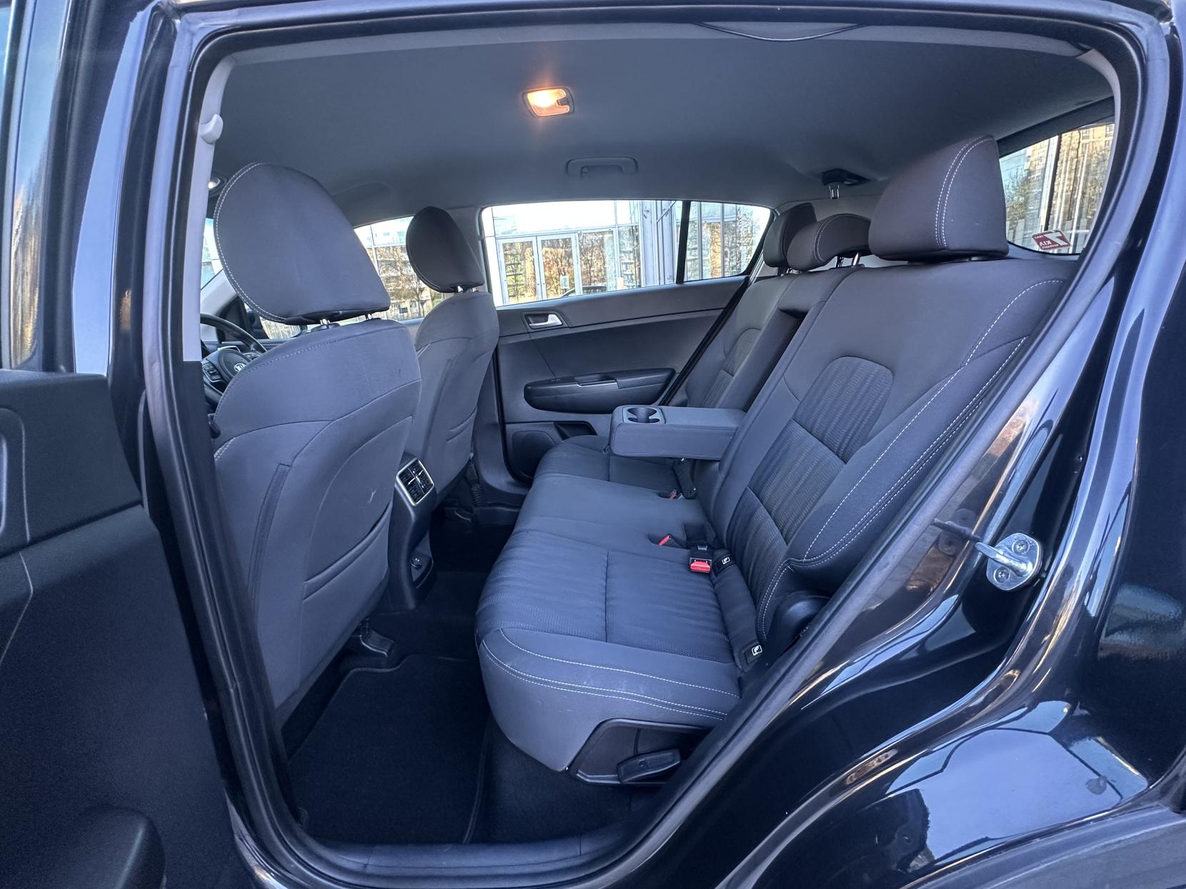 Kia Sportage 1.6 GDi 1 SUV 5dr Petrol Manual Euro 6 (130 bhp)