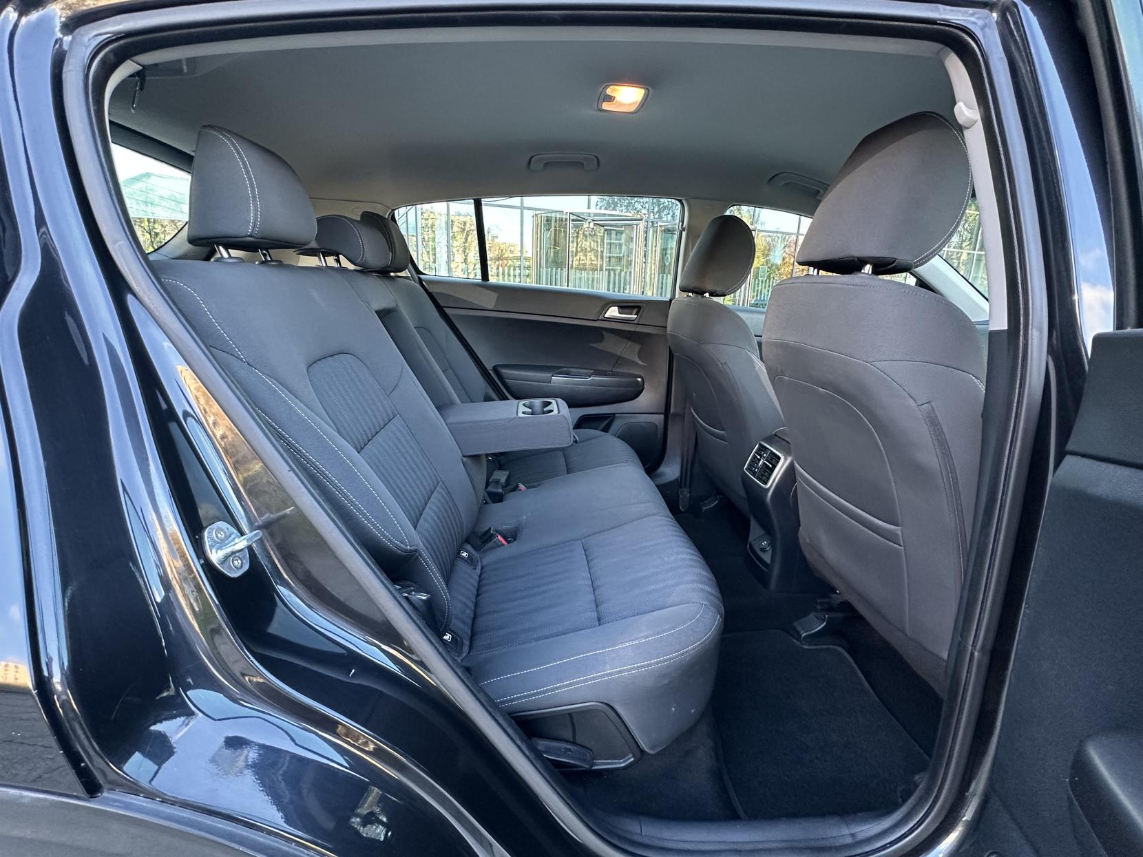 Kia Sportage 1.6 GDi 1 SUV 5dr Petrol Manual Euro 6 (130 bhp)