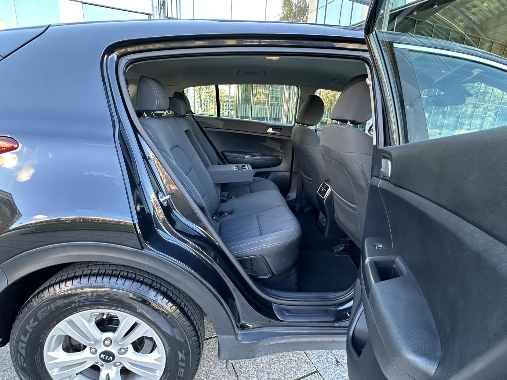 Kia Sportage 1.6 GDi 1 SUV 5dr Petrol Manual Euro 6 (130 bhp)