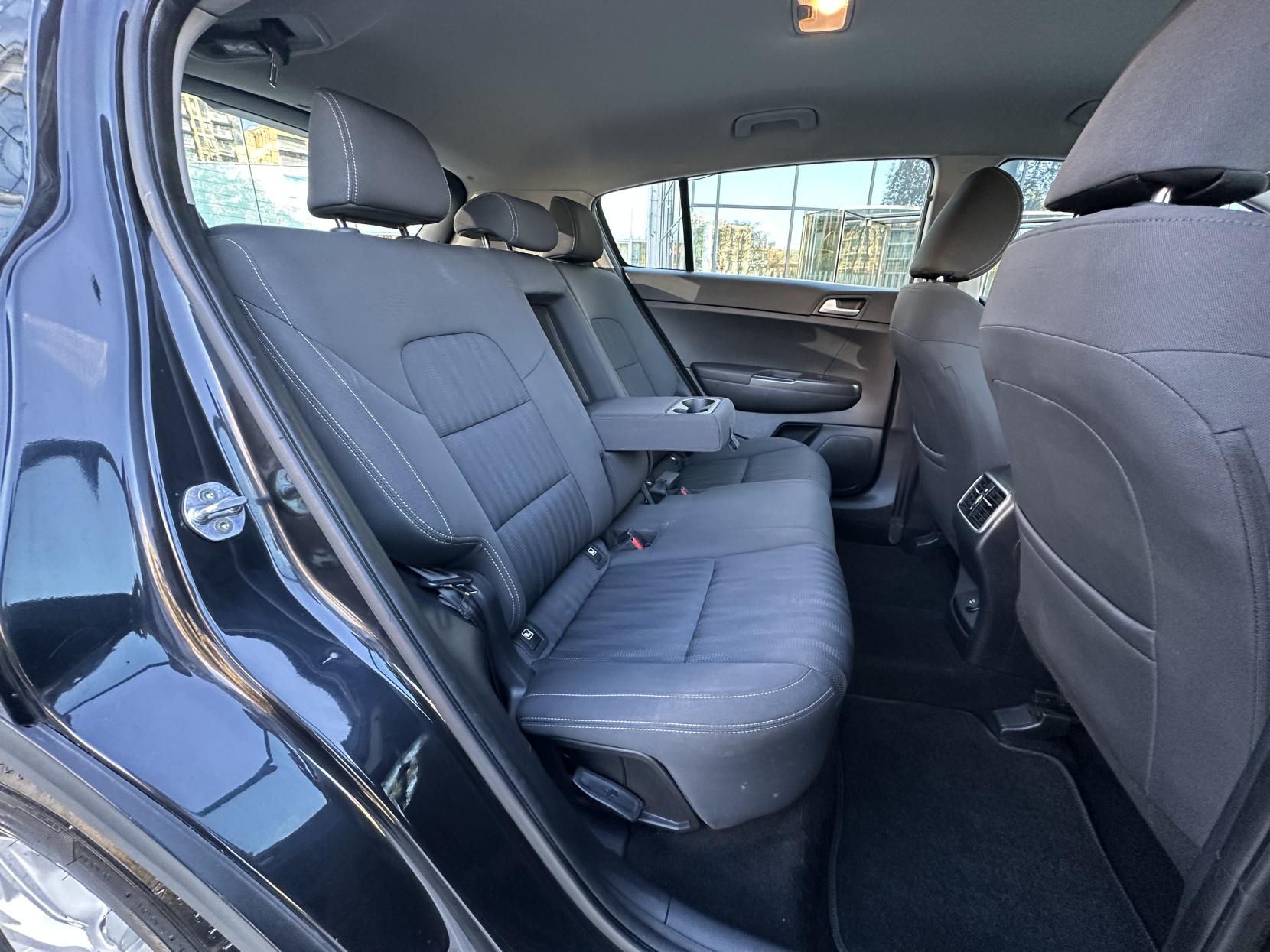 Kia Sportage 1.6 GDi 1 SUV 5dr Petrol Manual Euro 6 (130 bhp)