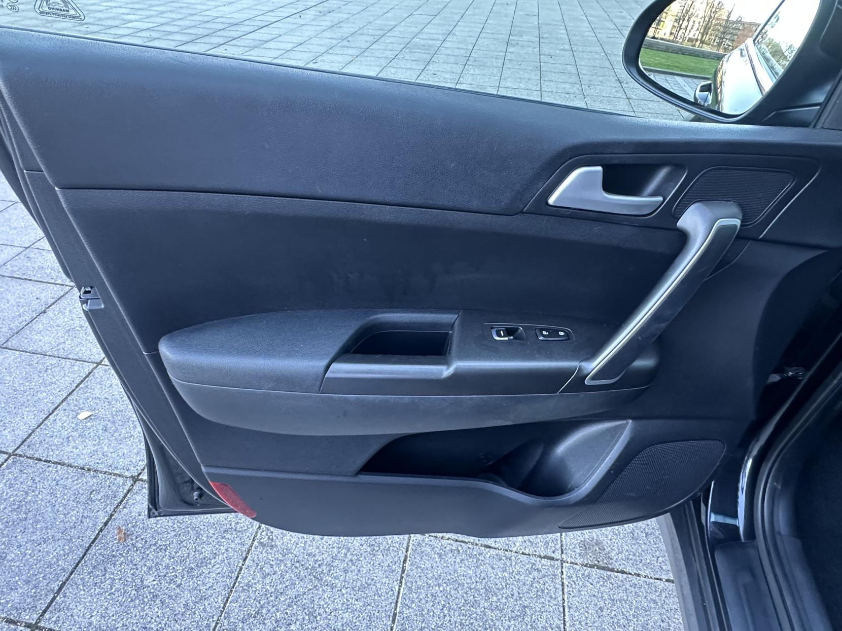 Kia Sportage 1.6 GDi 1 SUV 5dr Petrol Manual Euro 6 (130 bhp)