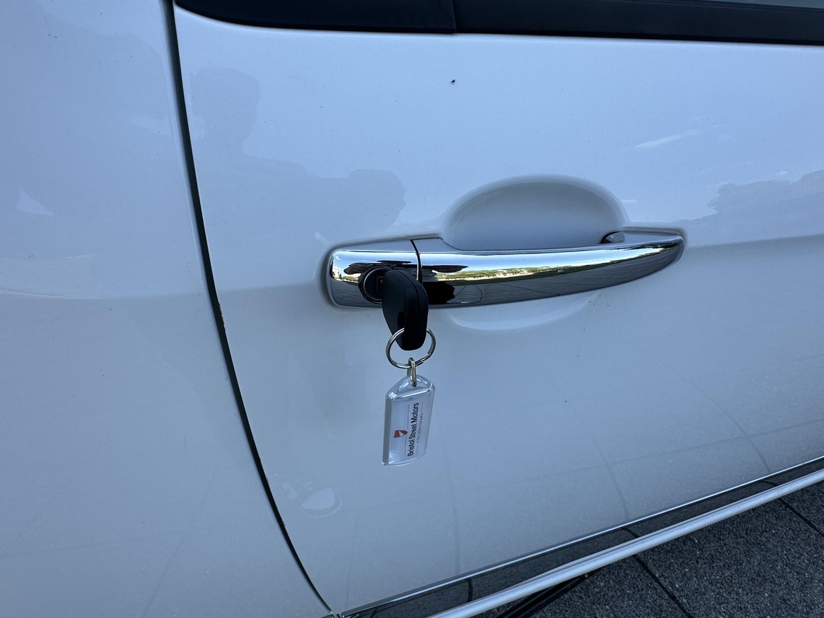 Citroen DS3 1.2 PureTech DStyle Plus Hatchback 3dr Petrol Manual Euro 6 (s/s) (110 ps)