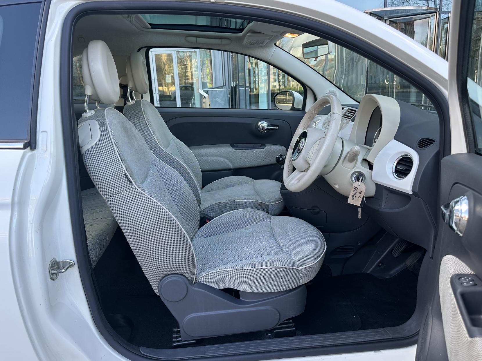 Fiat 500 1.2 Lounge Hatchback 3dr Petrol Manual Euro 5 (s/s) (69 bhp)