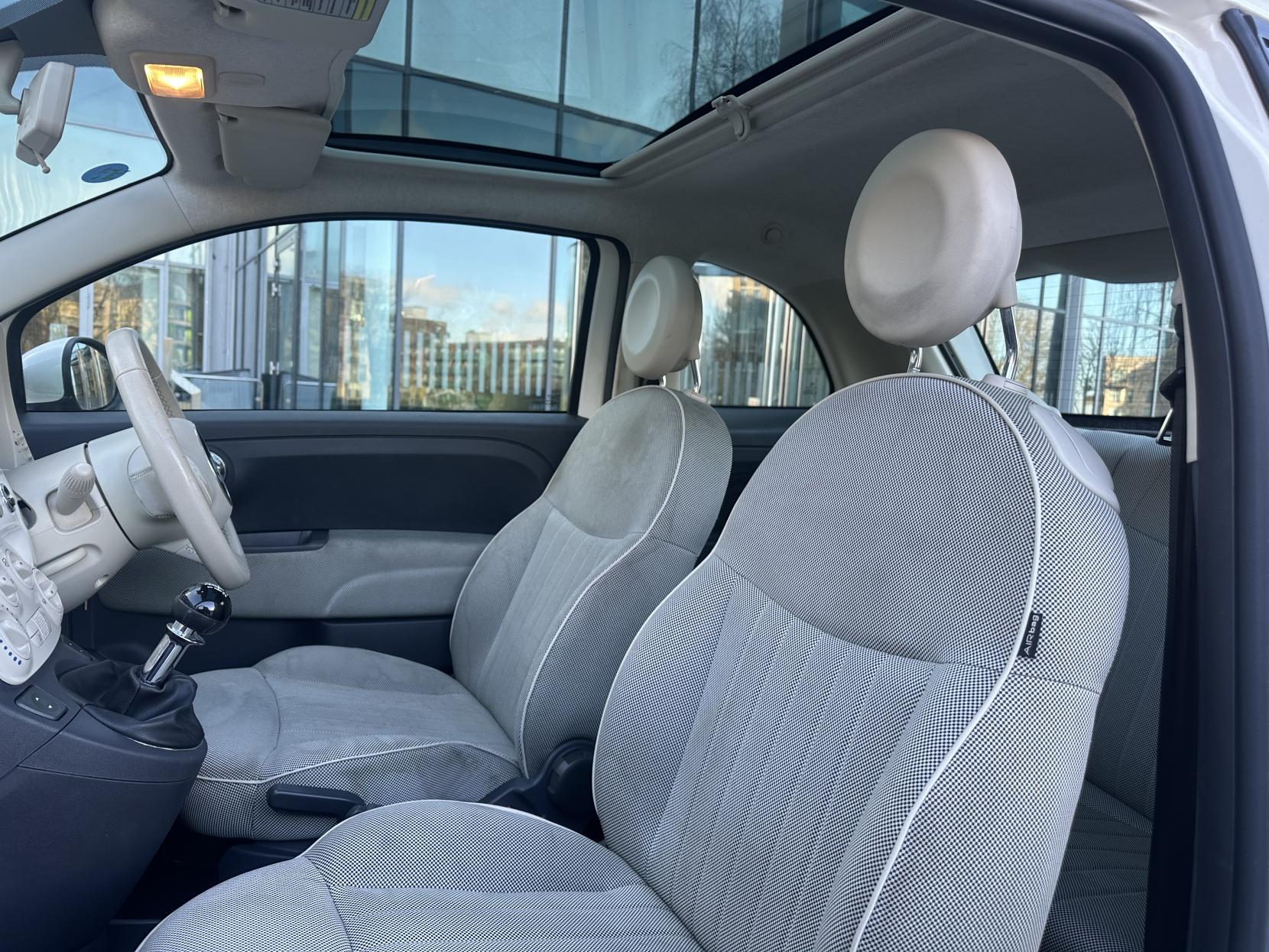 Fiat 500 1.2 Lounge Hatchback 3dr Petrol Manual Euro 5 (s/s) (69 bhp)