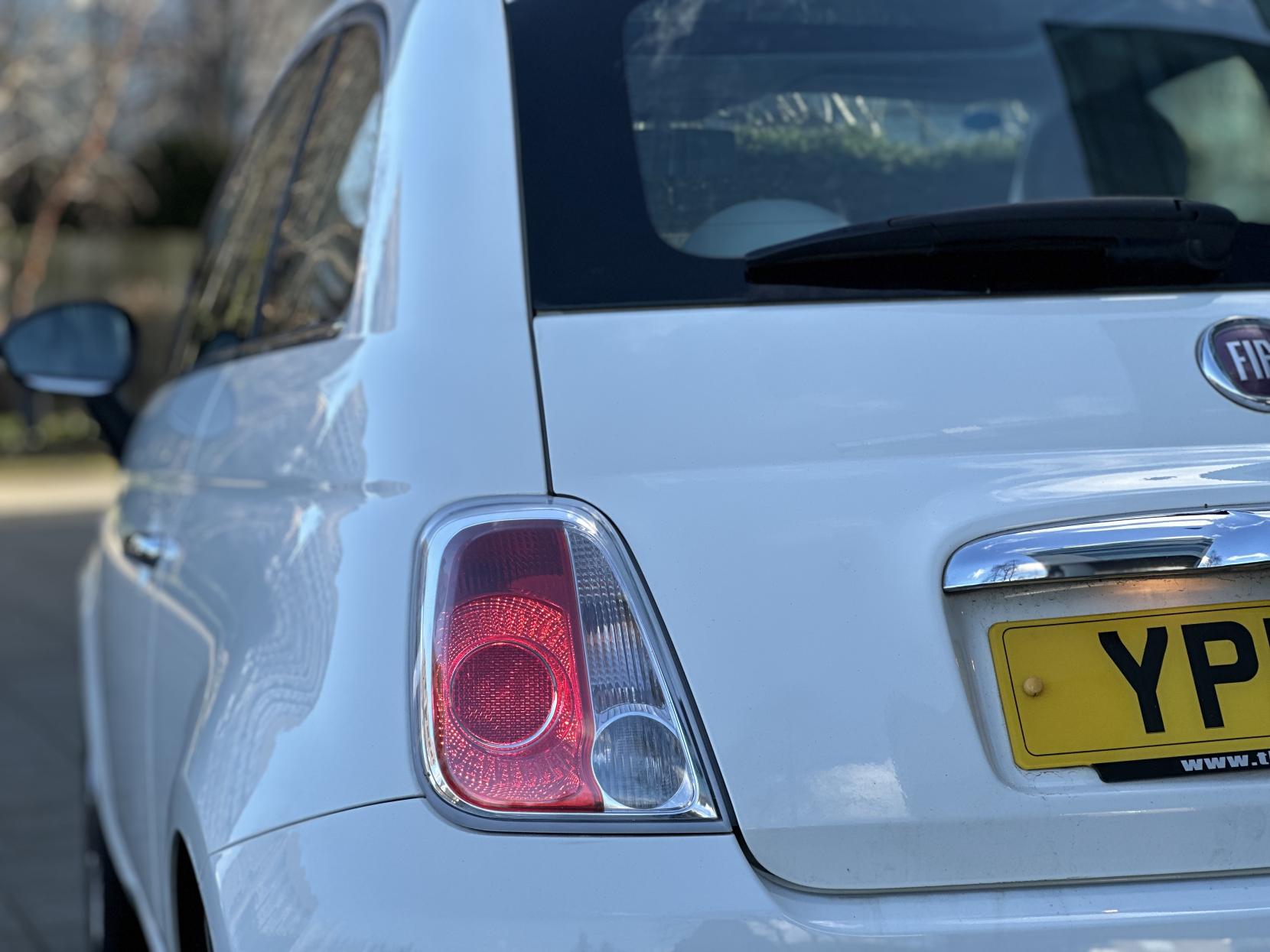 Fiat 500 1.2 Lounge Hatchback 3dr Petrol Manual Euro 5 (s/s) (69 bhp)