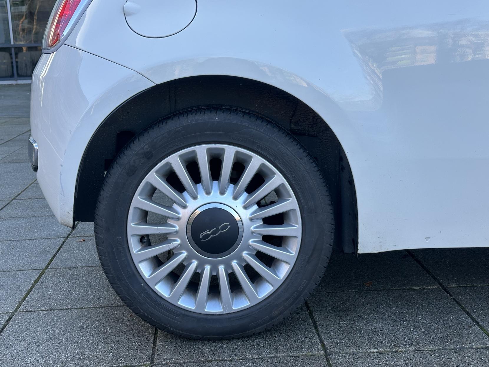 Fiat 500 1.2 Lounge Hatchback 3dr Petrol Manual Euro 5 (s/s) (69 bhp)