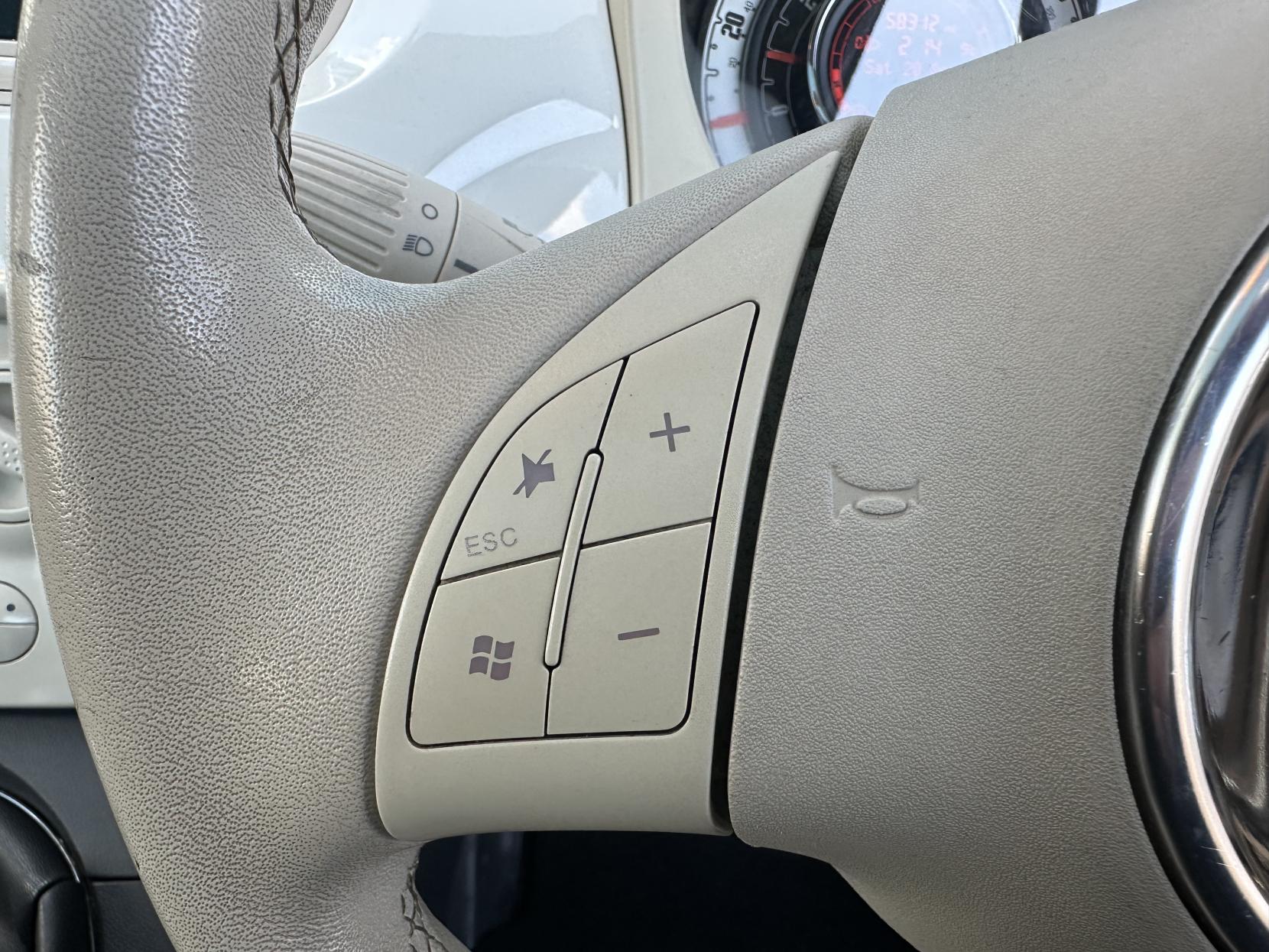 Fiat 500 1.2 Lounge Hatchback 3dr Petrol Manual Euro 5 (s/s) (69 bhp)