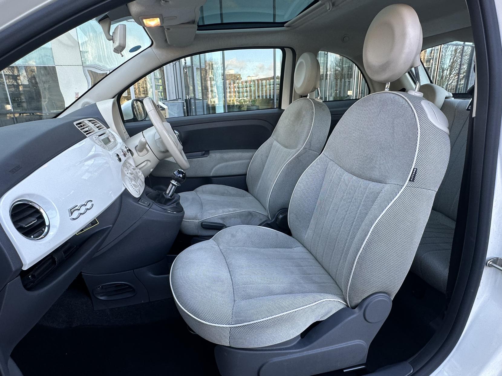 Fiat 500 1.2 Lounge Hatchback 3dr Petrol Manual Euro 5 (s/s) (69 bhp)