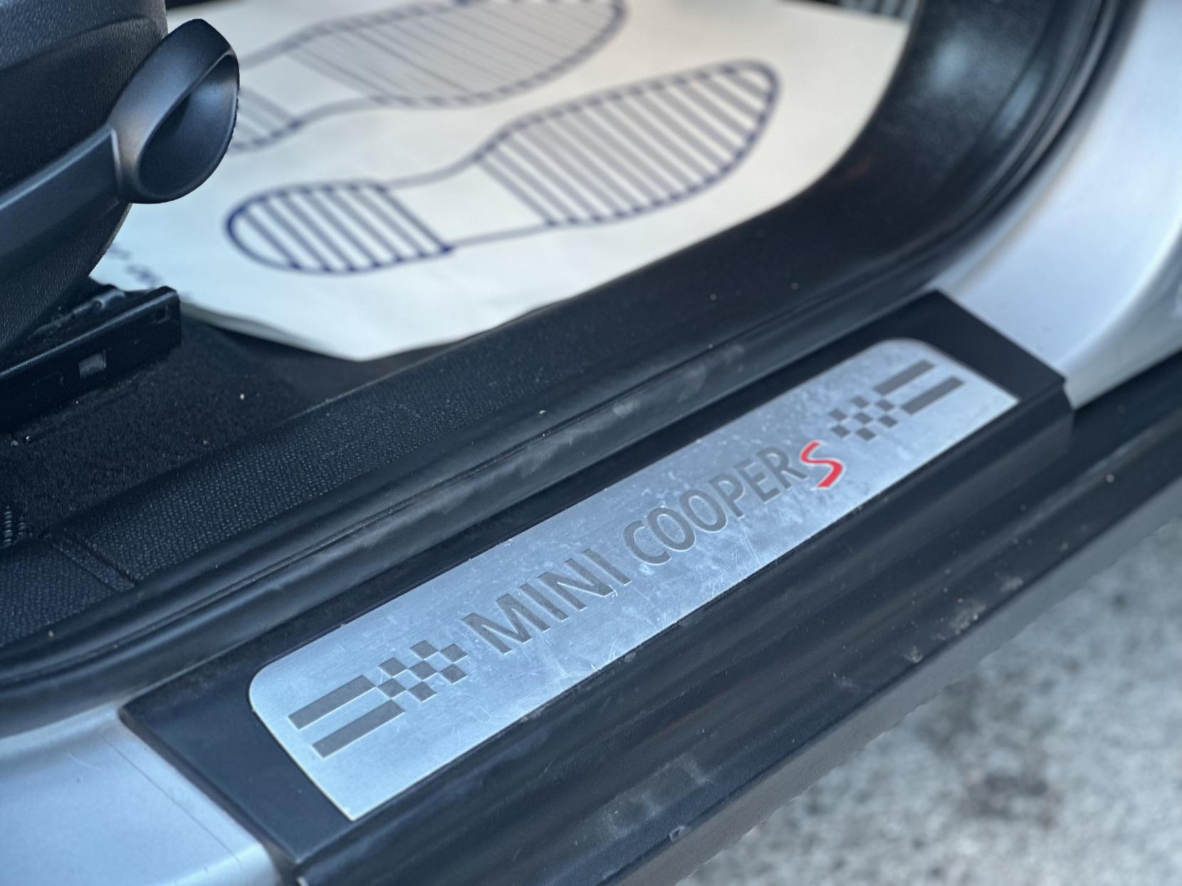 MINI Countryman 1.6 Cooper S SUV 5dr Petrol Auto ALL4 Euro 5 (184 ps)
