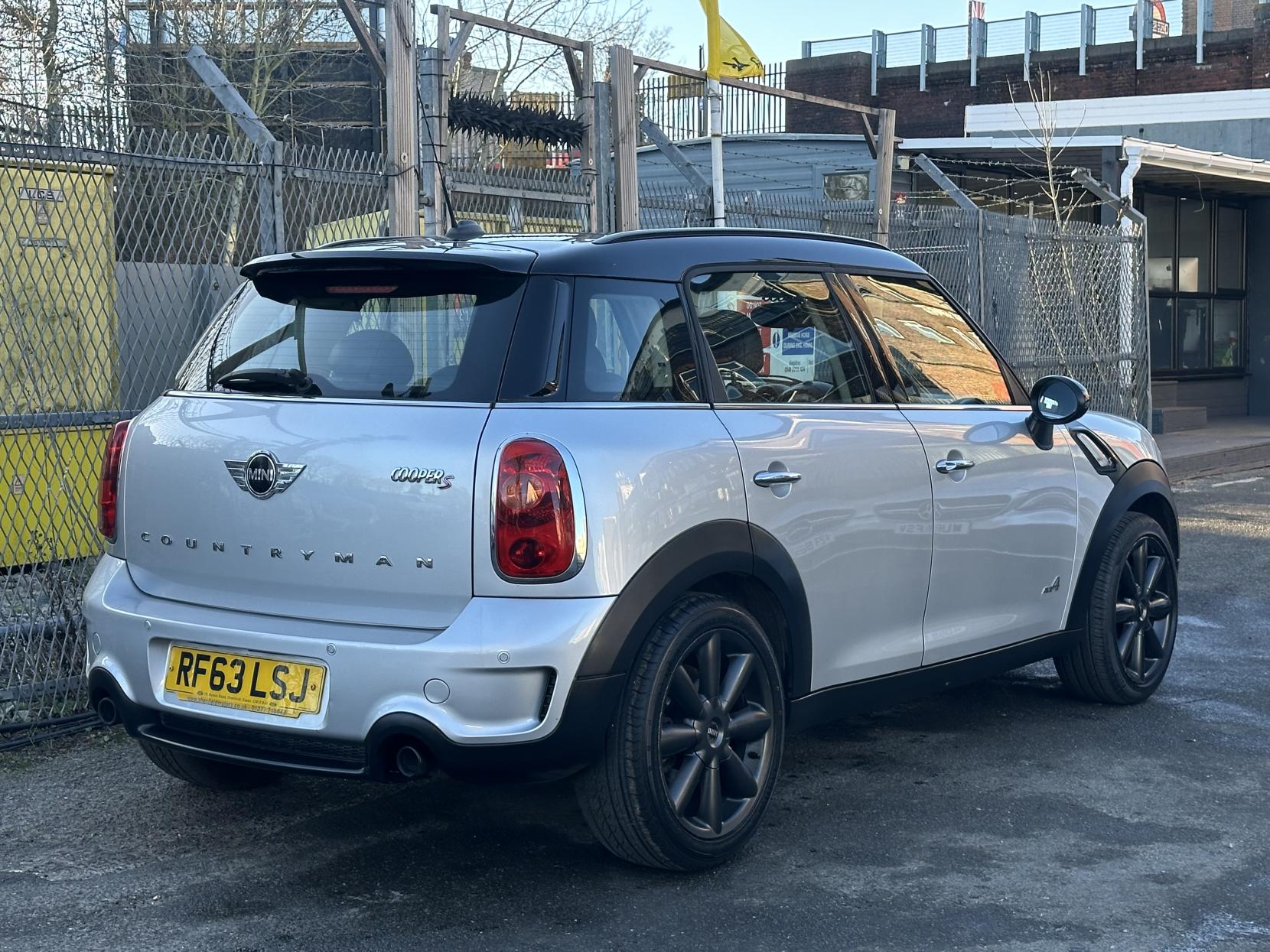 MINI Countryman 1.6 Cooper S SUV 5dr Petrol Auto ALL4 Euro 5 (184 ps)
