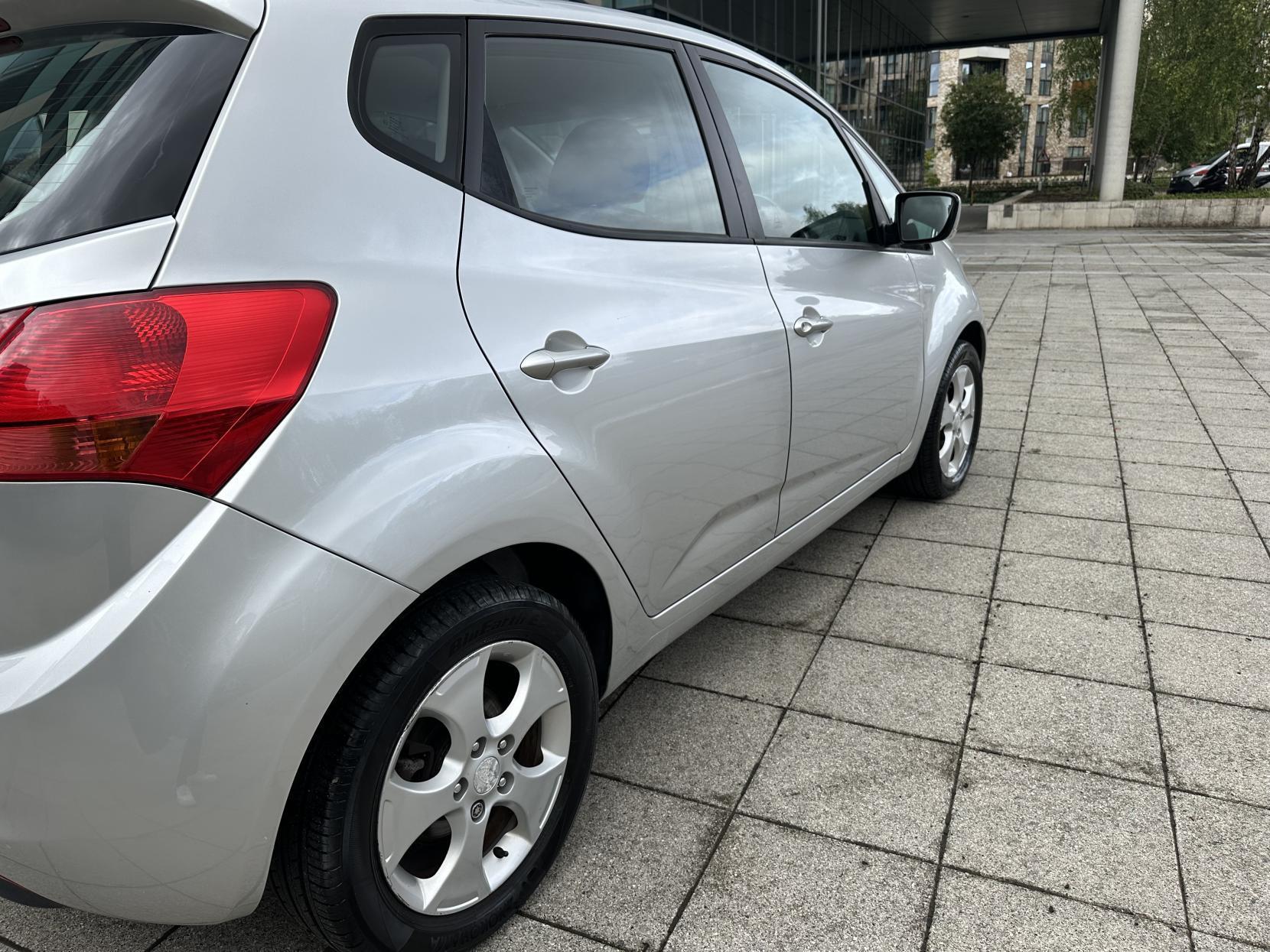 Kia Venga 1.6 2 MPV 5dr Petrol Auto Euro 5 (123 bhp)