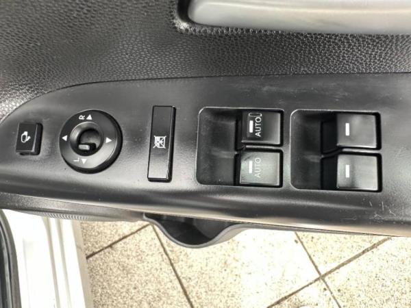 Kia Venga 1.6 2 MPV 5dr Petrol Auto Euro 5 (123 bhp)