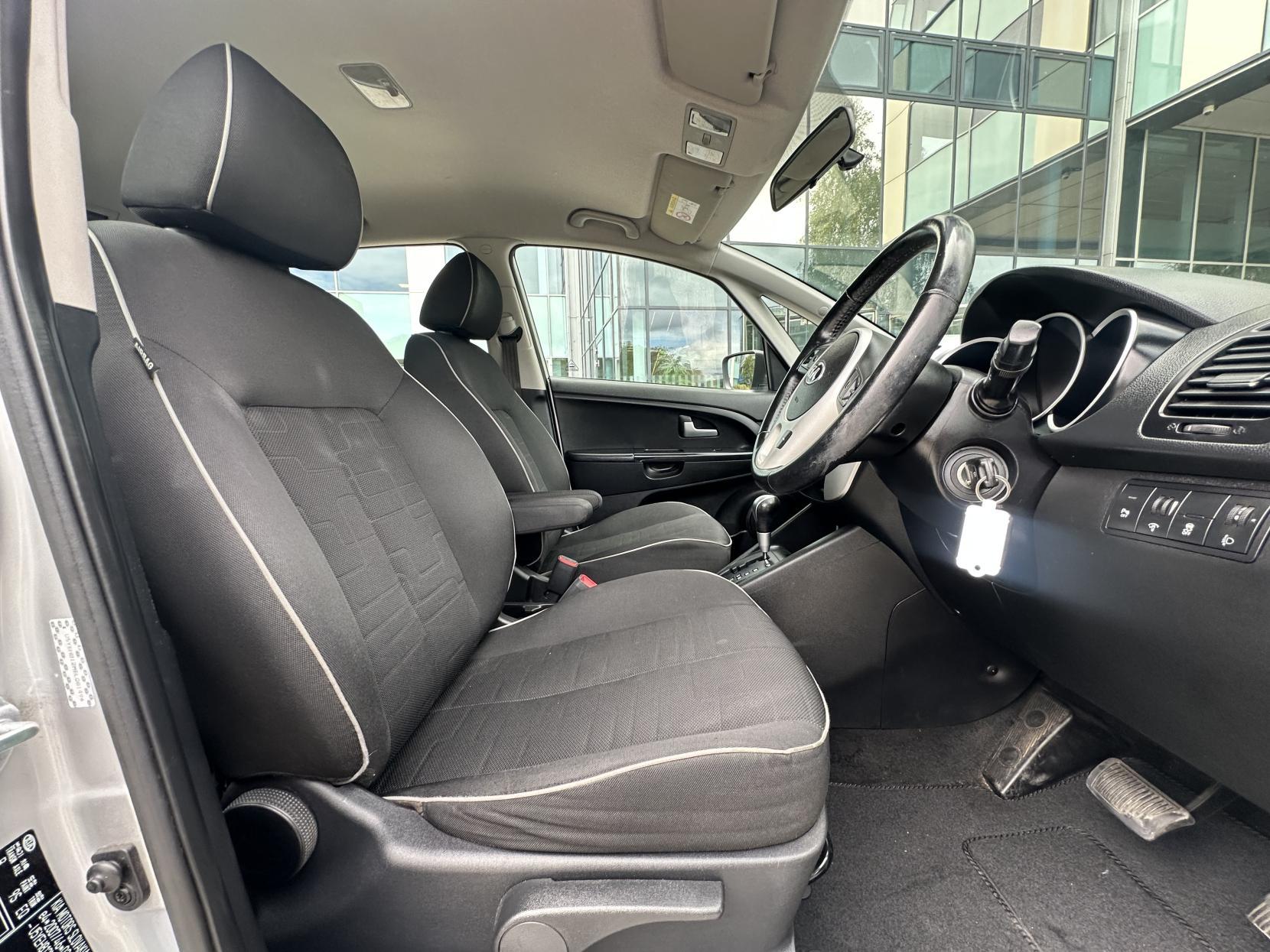 Kia Venga 1.6 2 MPV 5dr Petrol Auto Euro 5 (123 bhp)