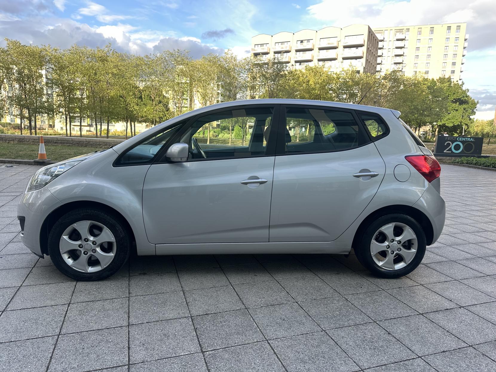 Kia Venga 1.6 2 MPV 5dr Petrol Auto Euro 5 (123 bhp)