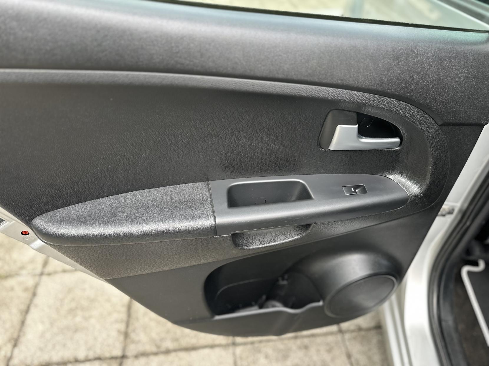 Kia Venga 1.6 2 MPV 5dr Petrol Auto Euro 5 (123 bhp)